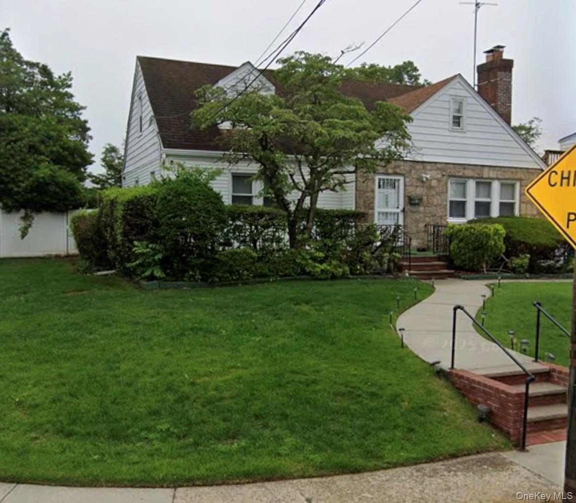 92 Melvin Avenue Property Photo 2