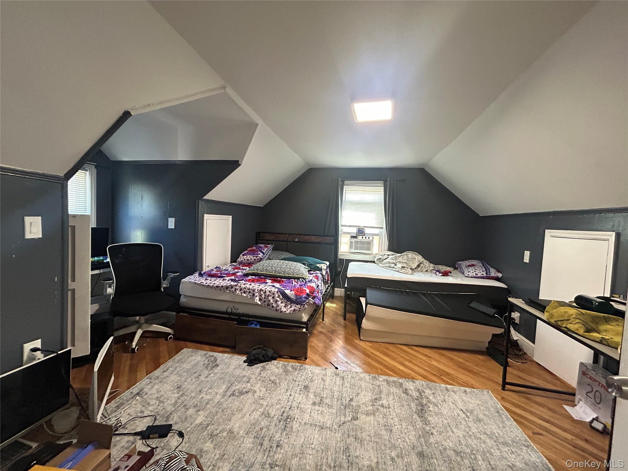 92 Melvin Avenue Property Photo 19
