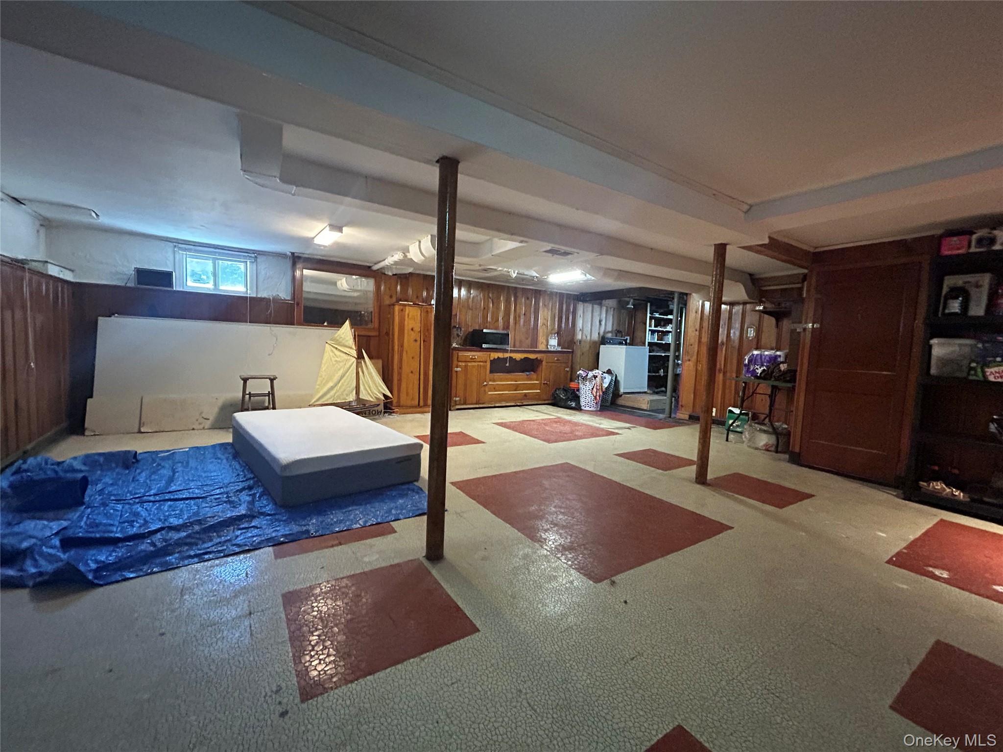 92 Melvin Avenue Property Photo 32