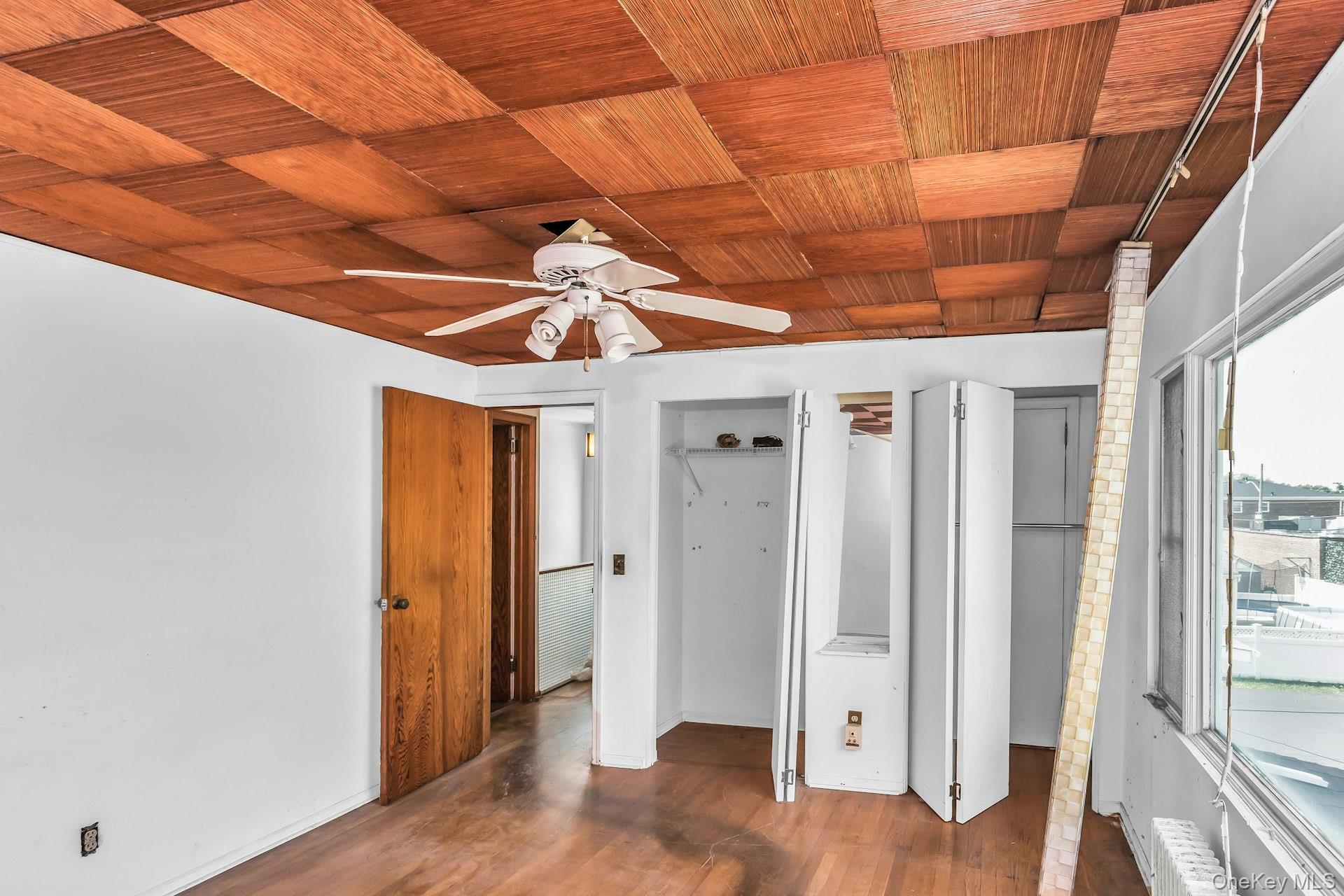 1915 Stewart Avenue Property Photo 18