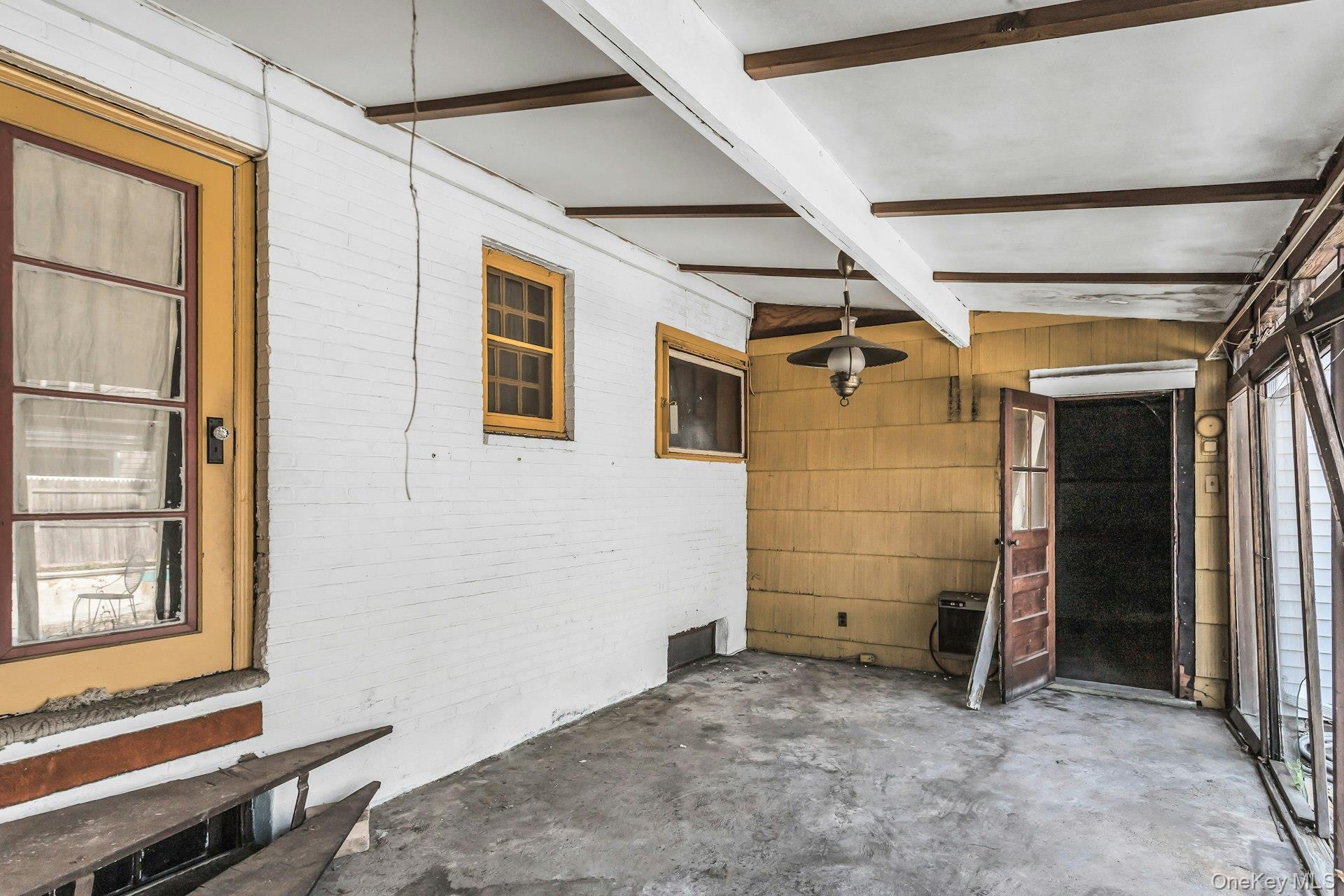 1915 Stewart Avenue Property Photo 26