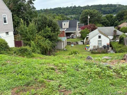 38 S Hillside Avenue Property Photo 10
