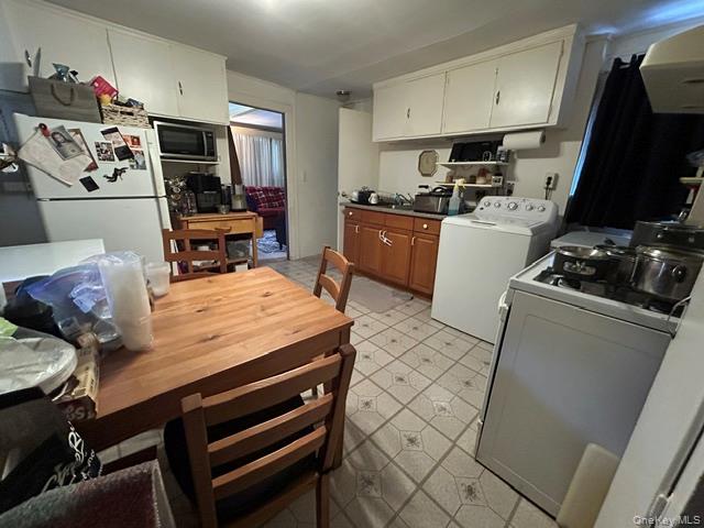 38 S Hillside Avenue Property Photo 18