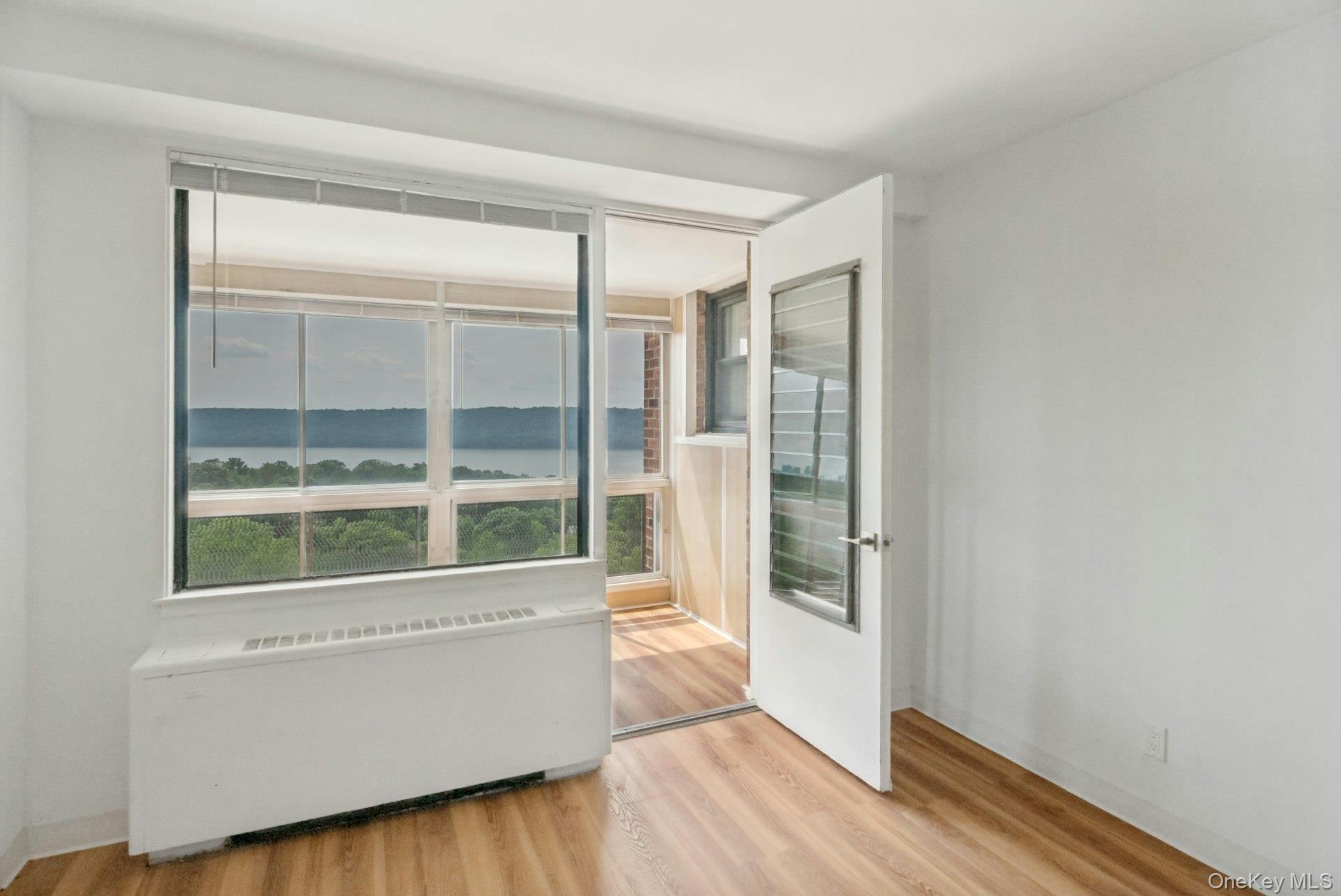 4705 Henry Hudson Parkway 15c Property Photo 5