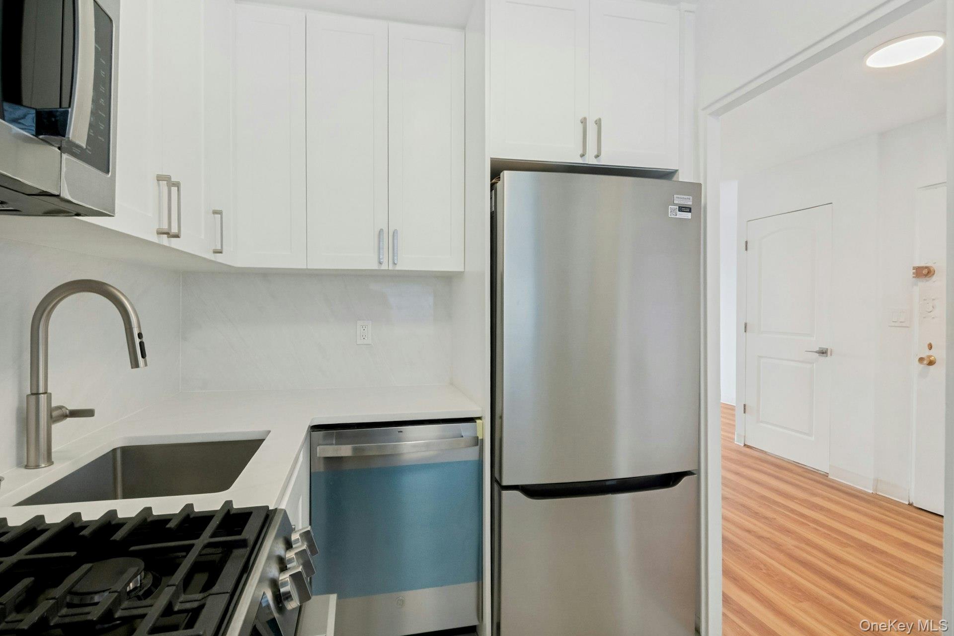 4705 Henry Hudson Parkway 15c Property Photo 9