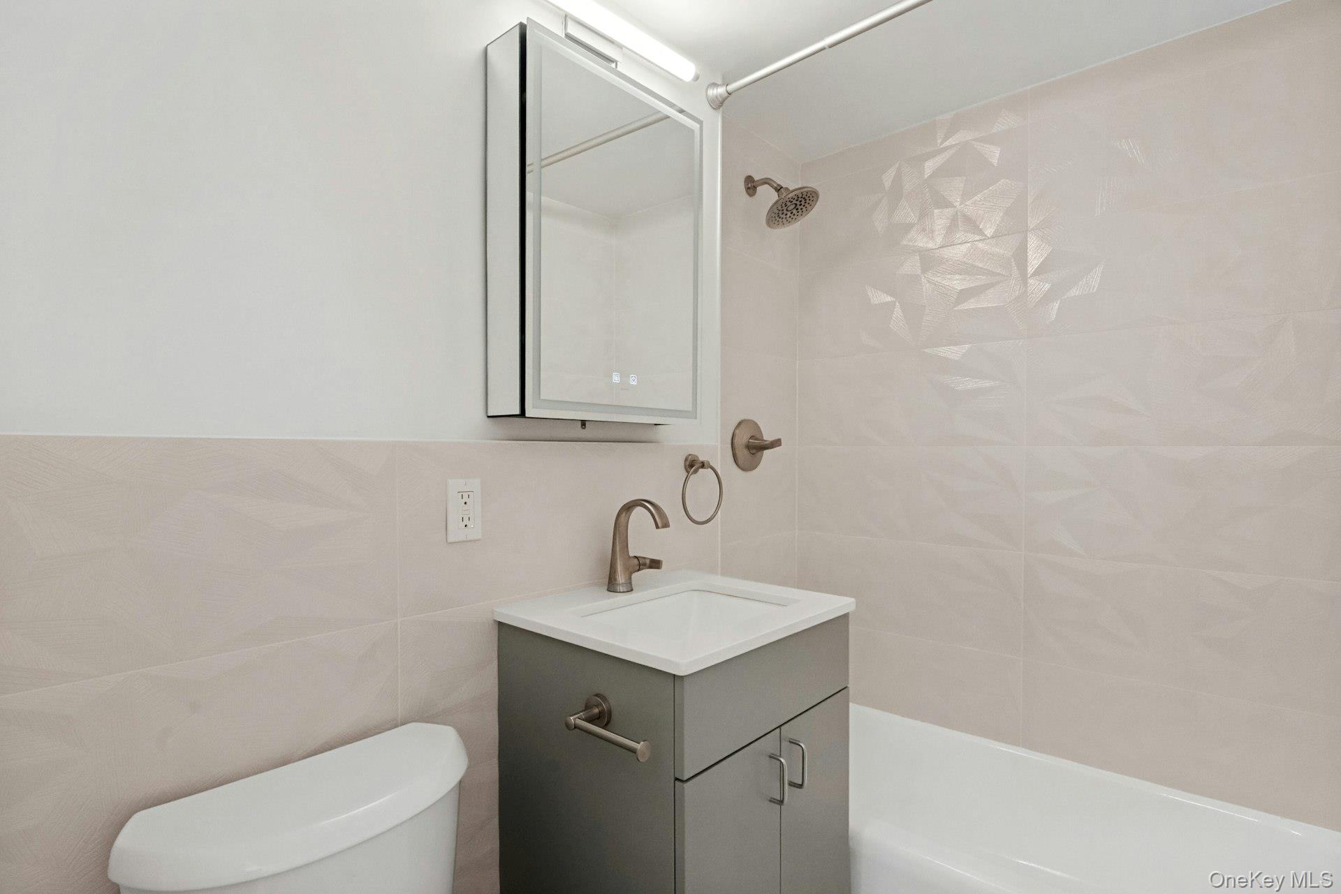 4705 Henry Hudson Parkway 15c Property Photo 13