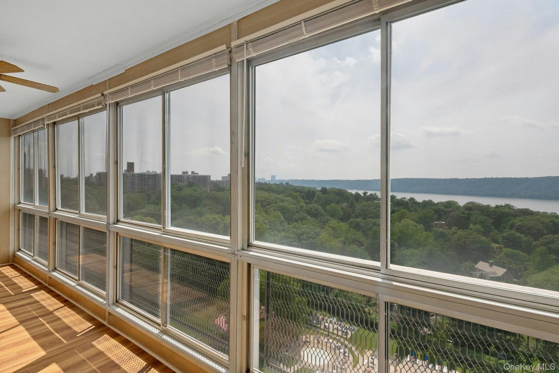 4705 Henry Hudson Parkway 15c Property Photo 20