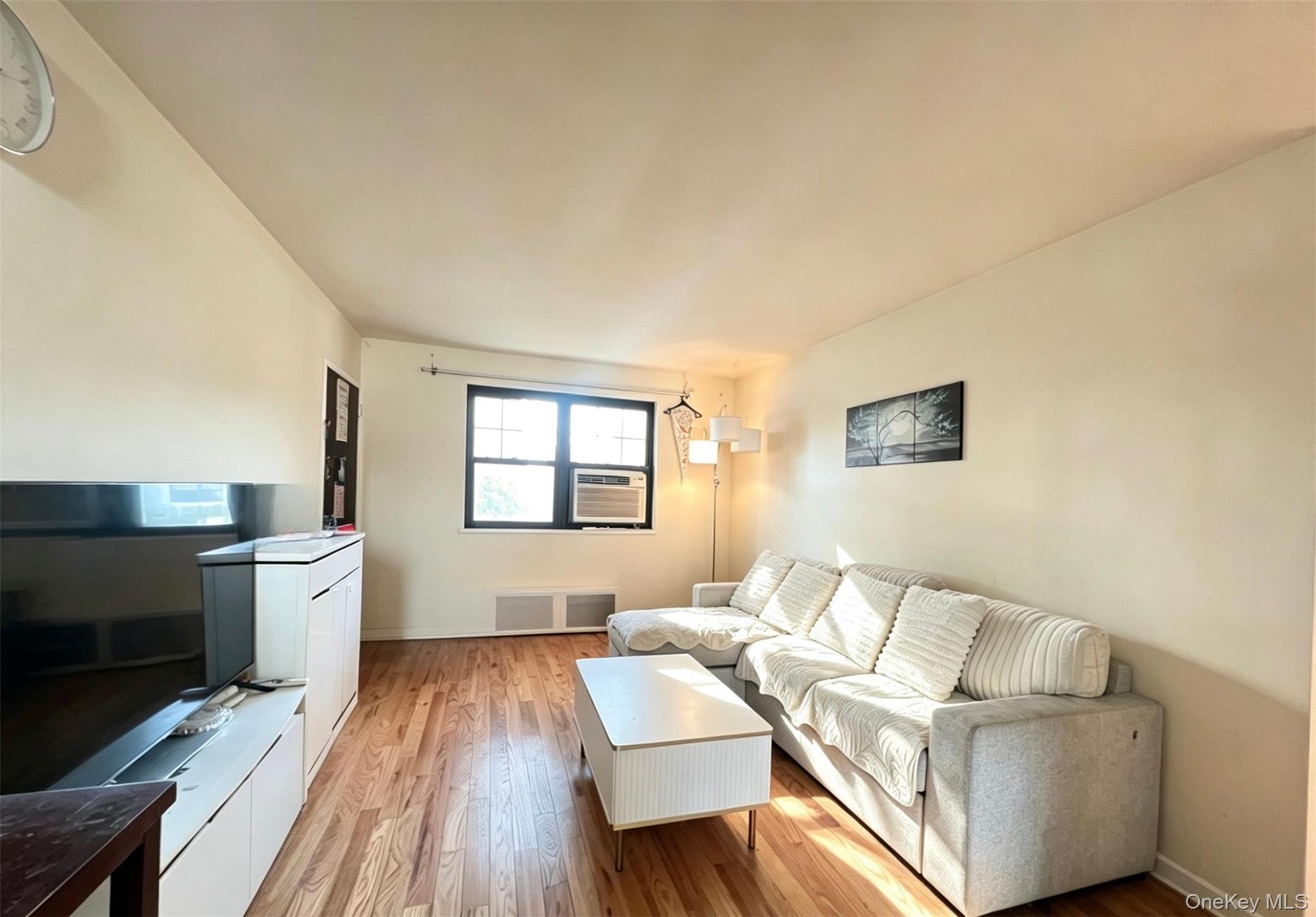 13604 68th Drive A Property Photo 11