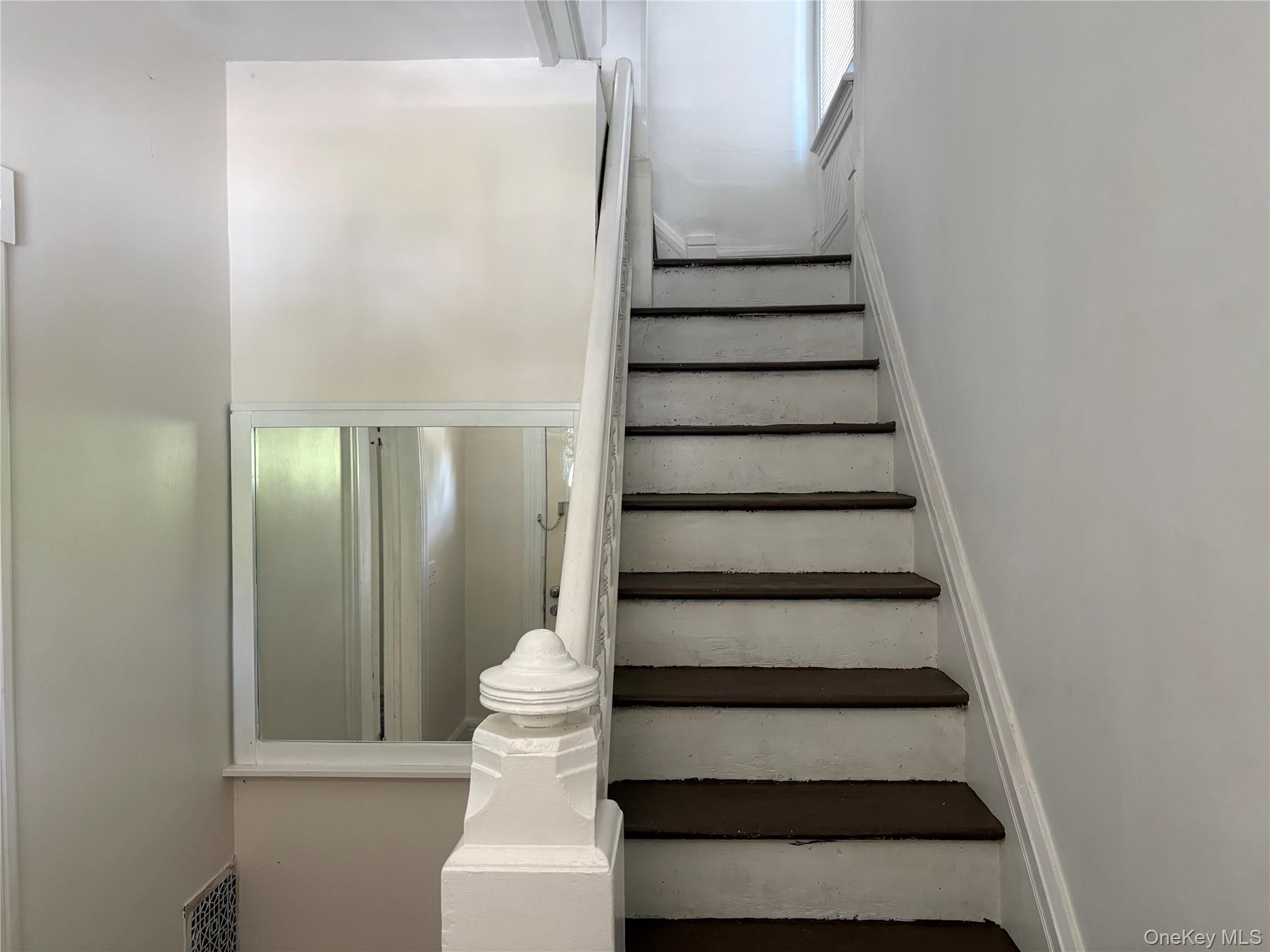 137 N Clinton Street Property Photo 17