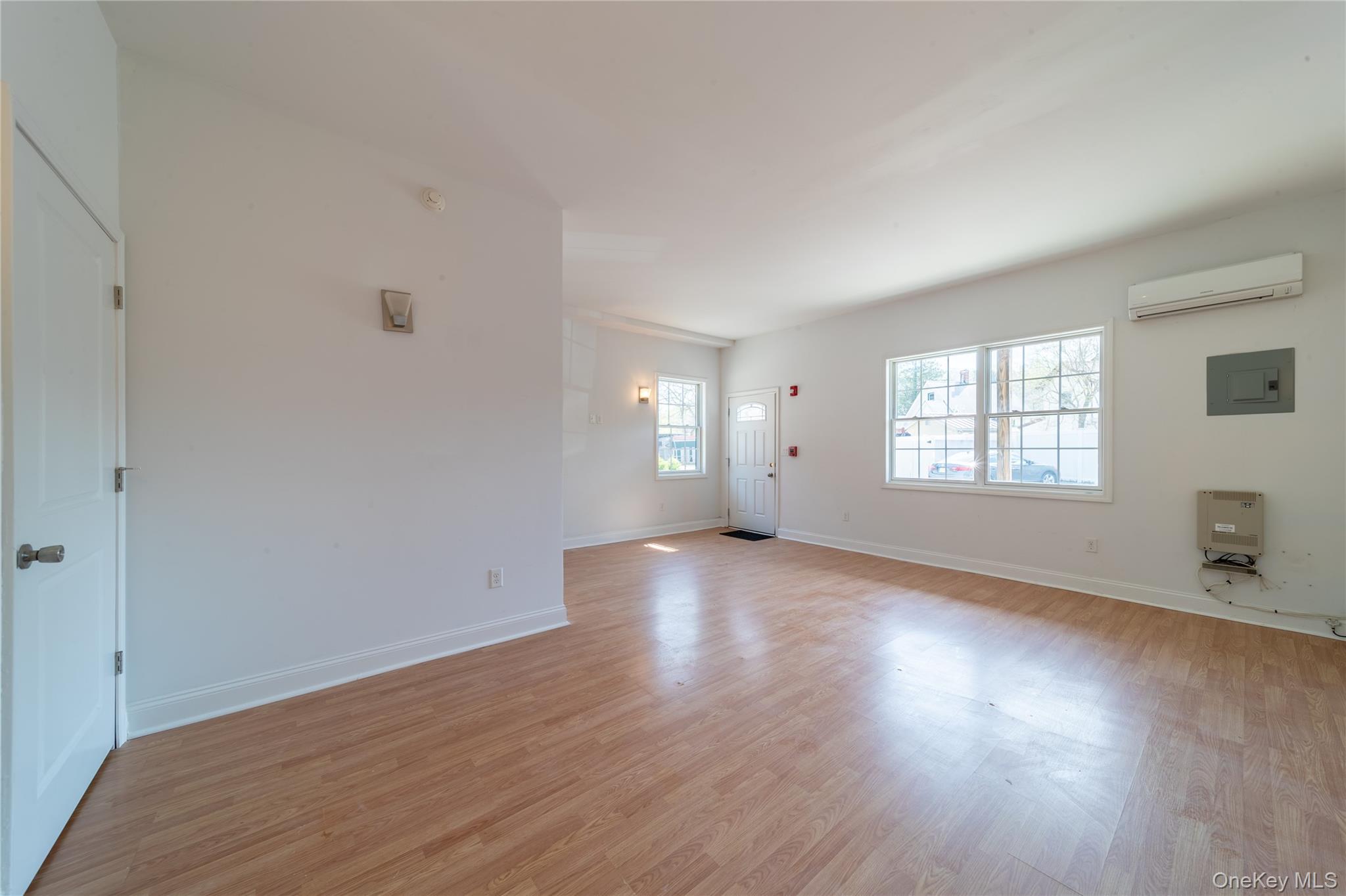 649 Main Street Property Photo 2