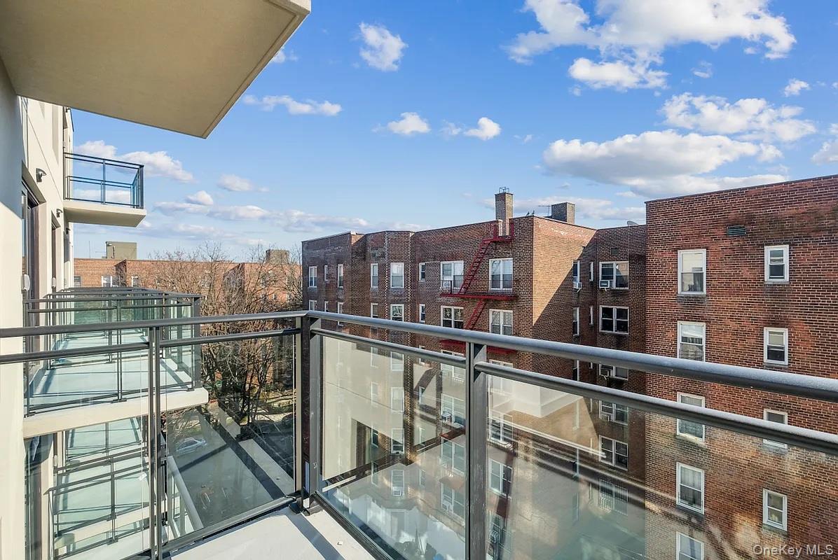 618 Avenue H 7g Property Photo 7