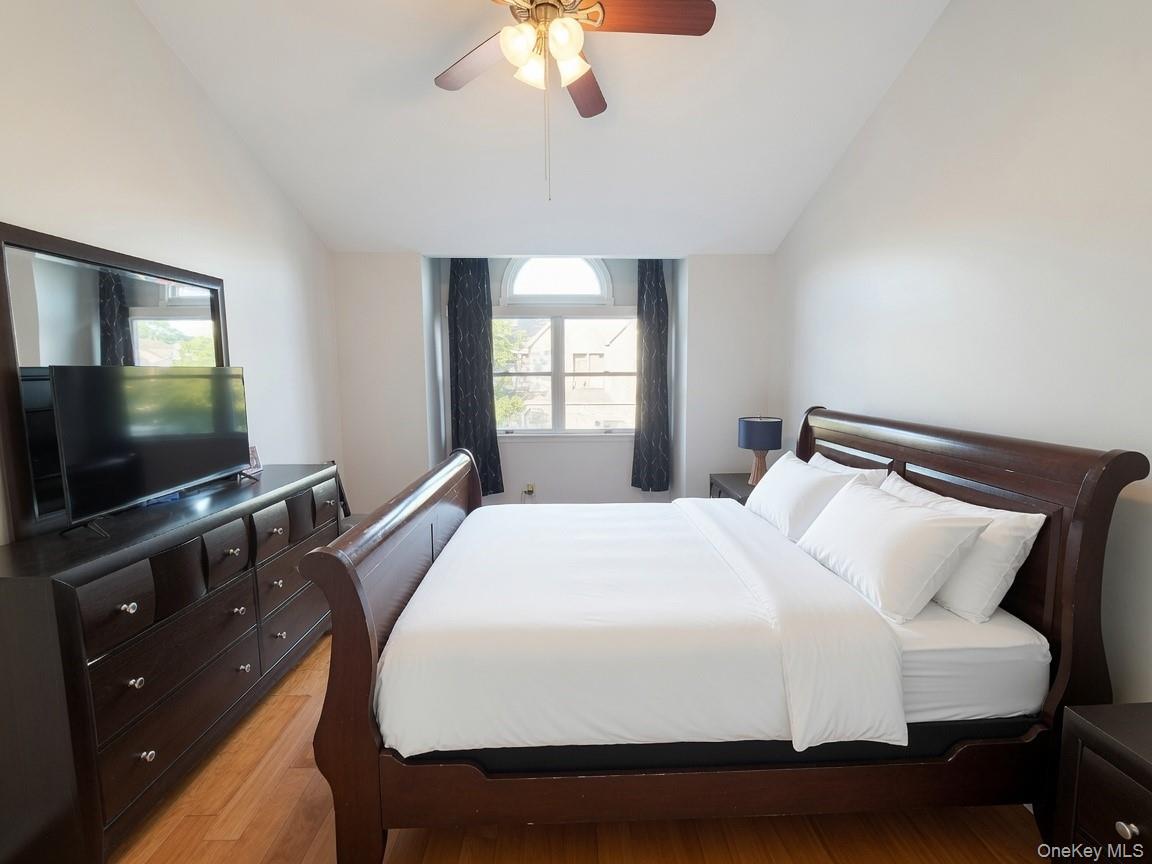 184 N Route 303 4 Property Photo 24