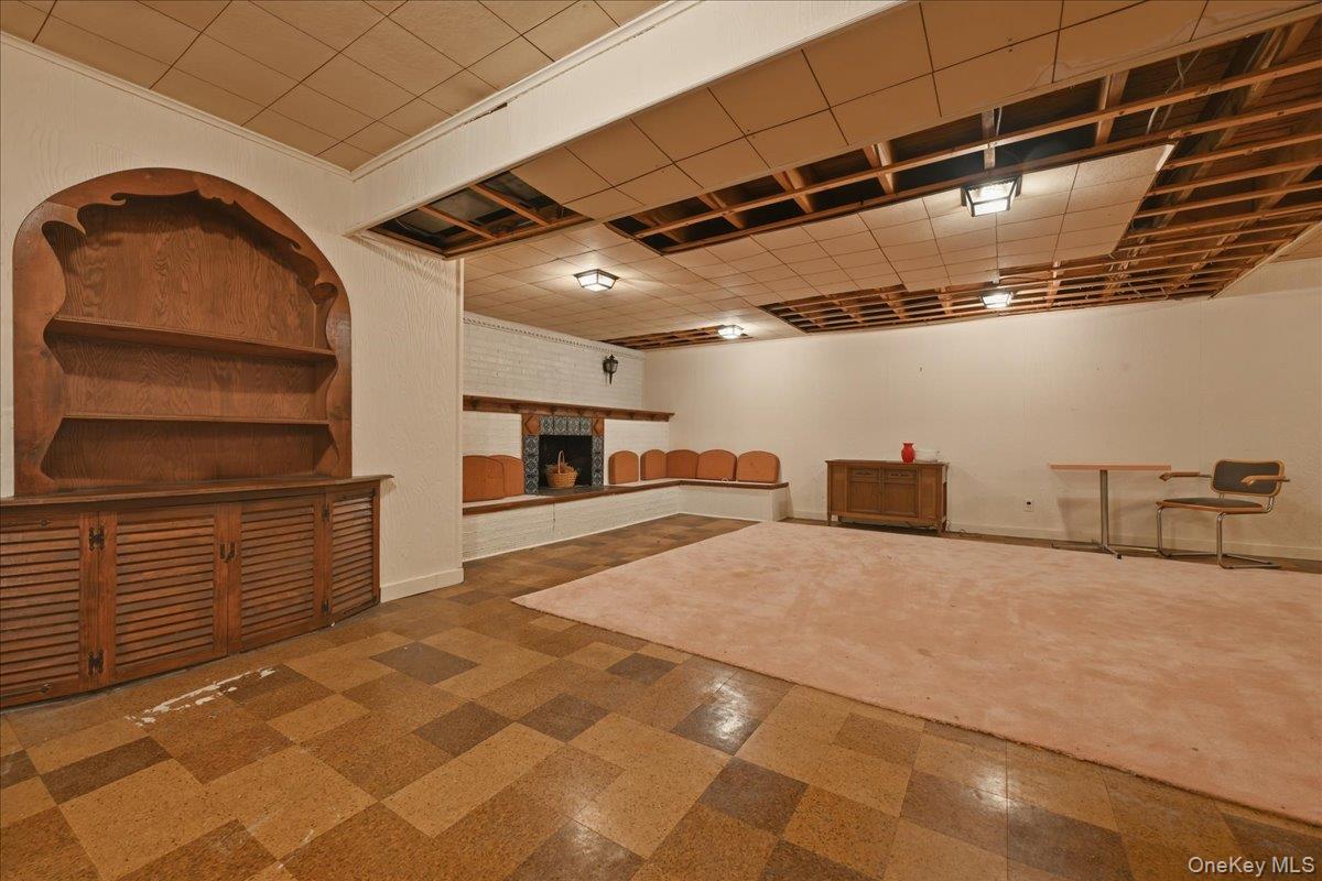 566 Harrison Avenue Property Photo 32