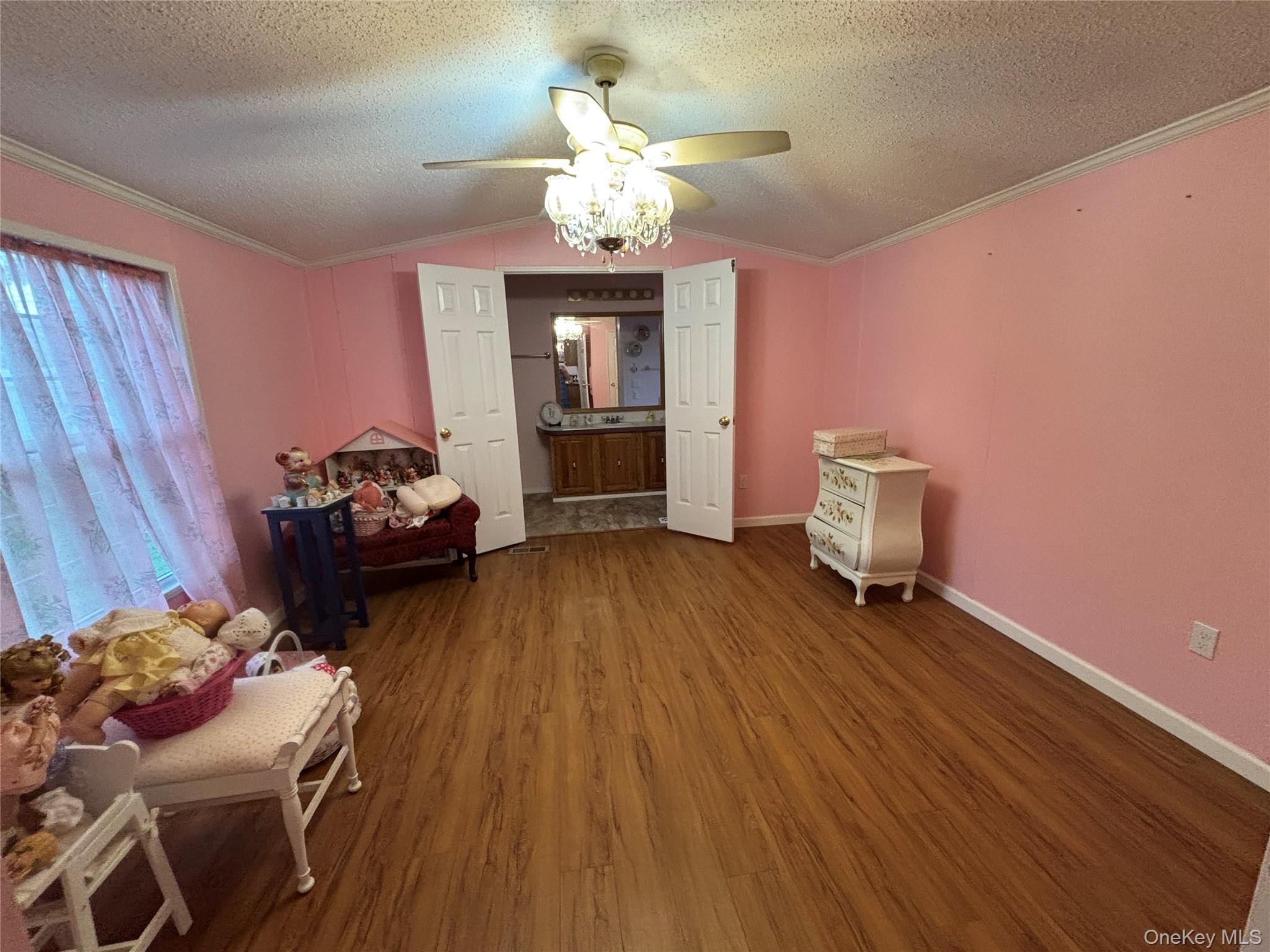 1661 Old Country Road 125 Property Photo 21