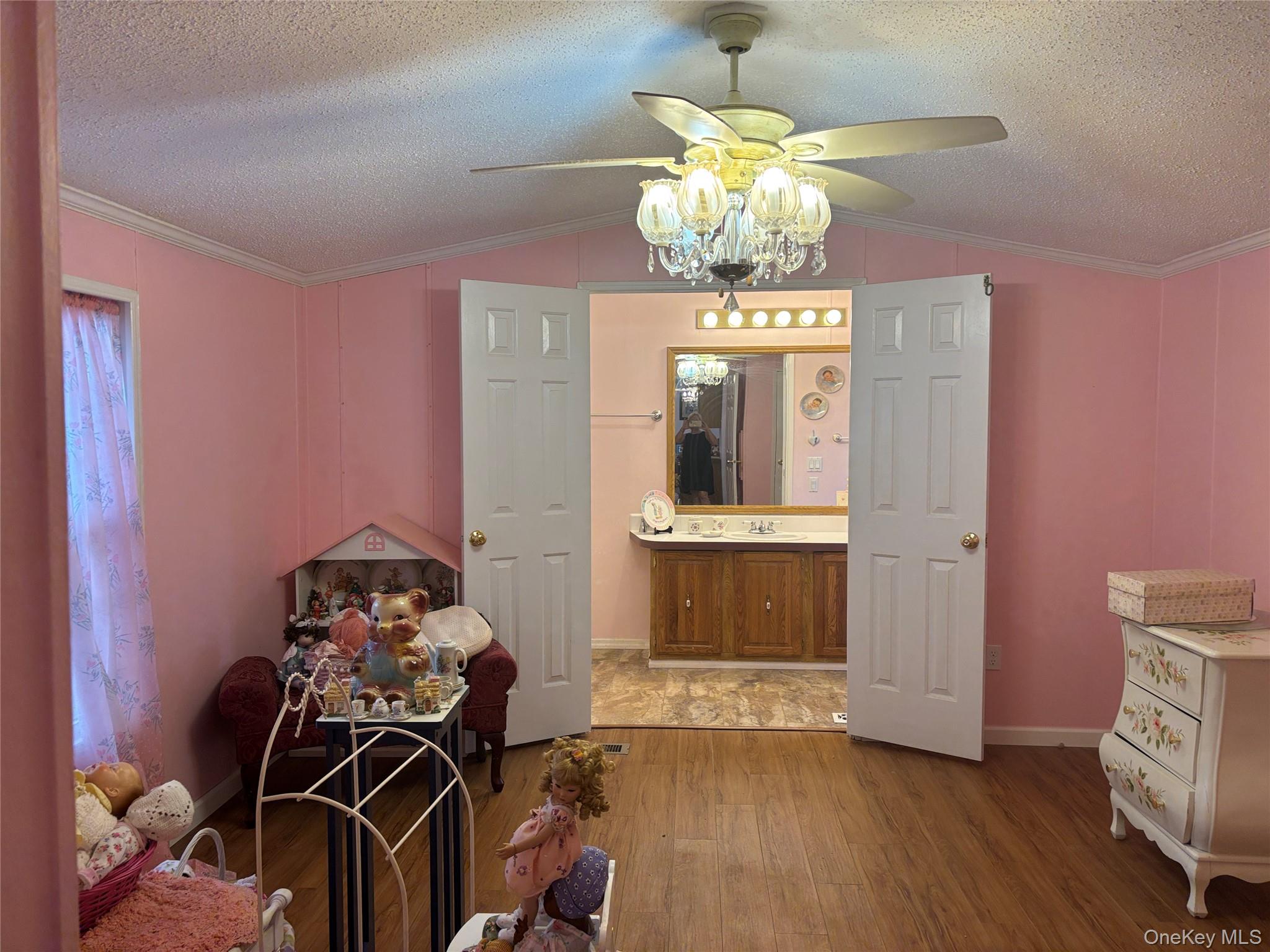 1661 Old Country Road 125 Property Photo 24