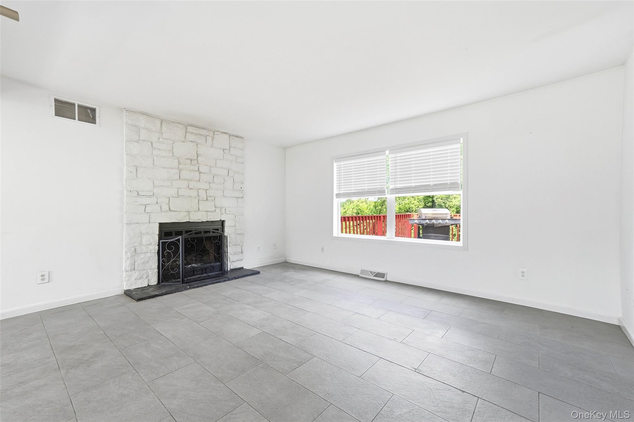 125 Cedar Hill Road Property Photo 4
