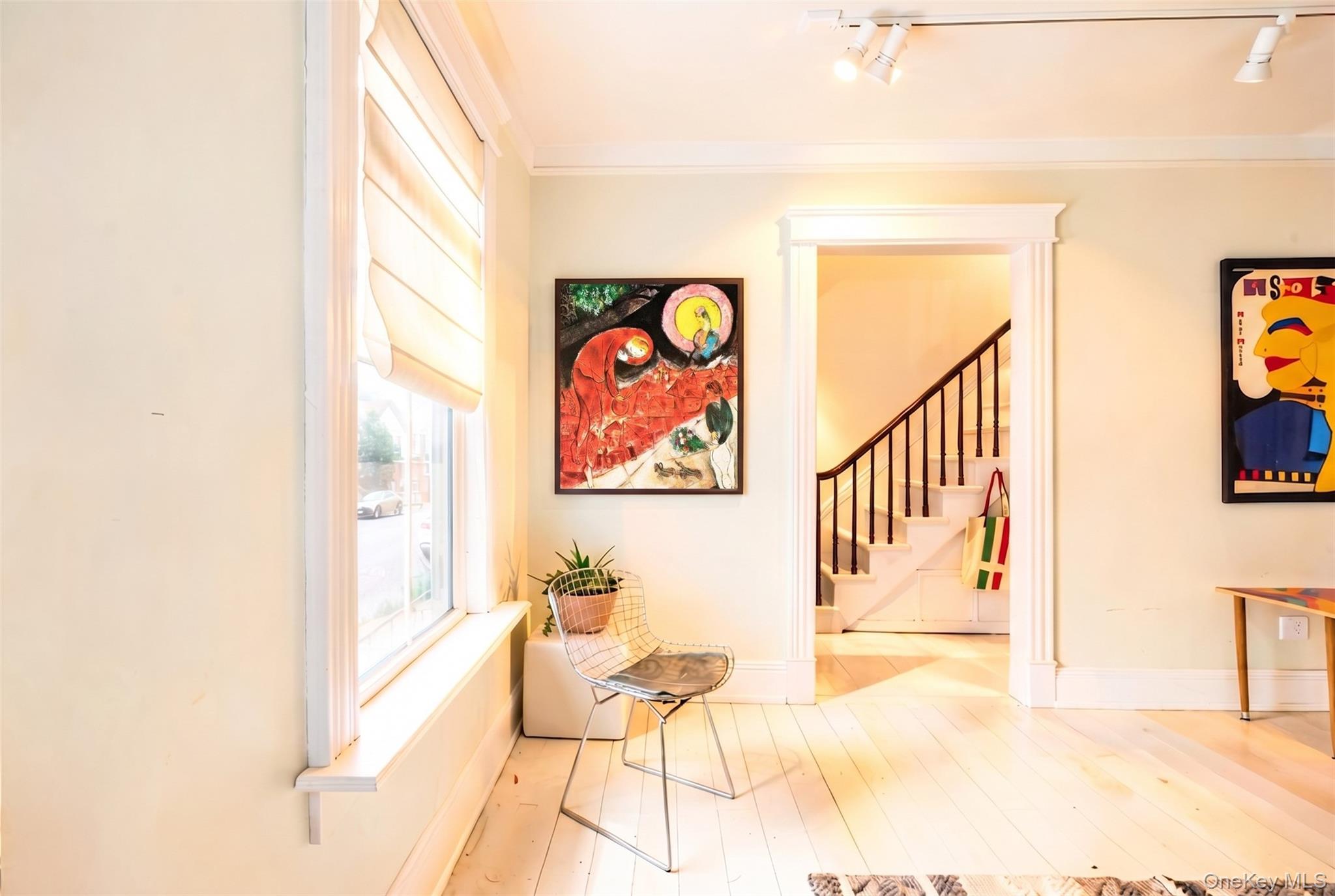 556 State Street Property Photo 5