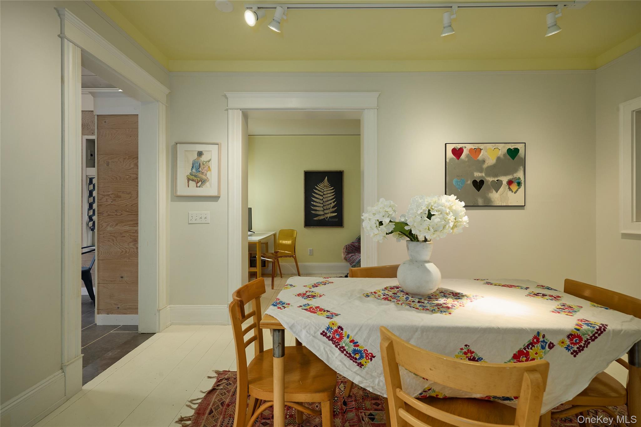 556 State Street Property Photo 8