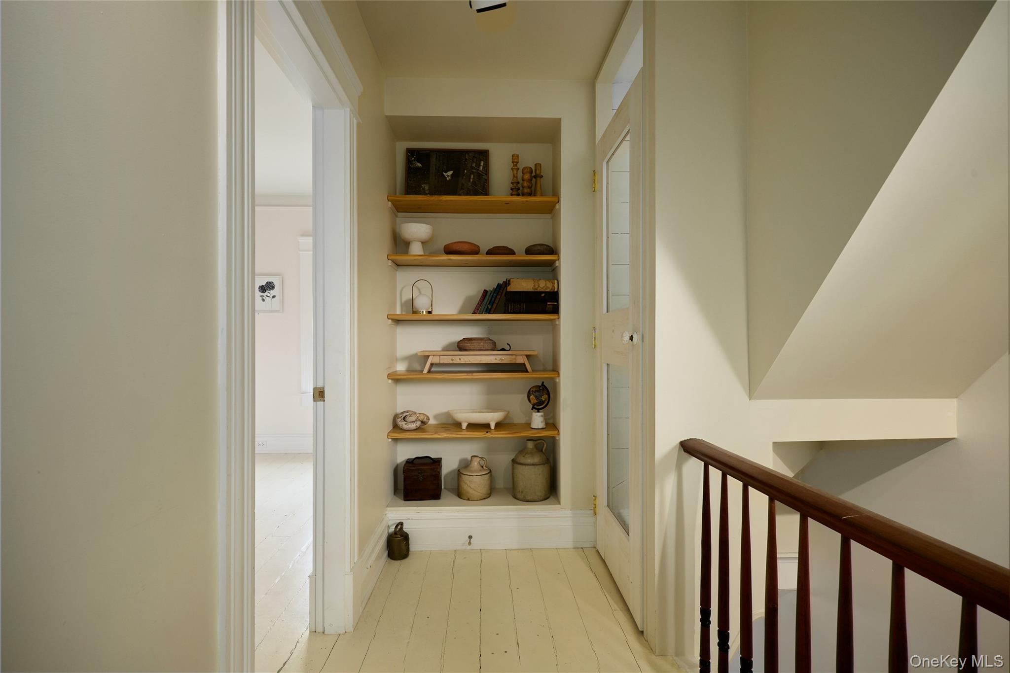 556 State Street Property Photo 17