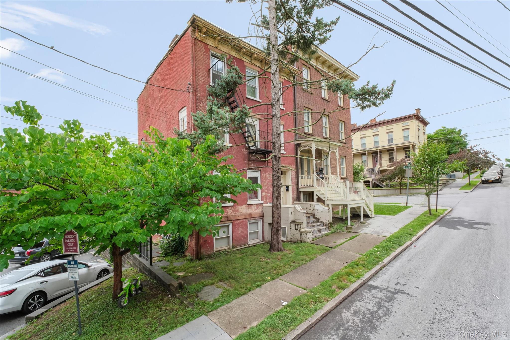 191 1st Street Property Photo 1