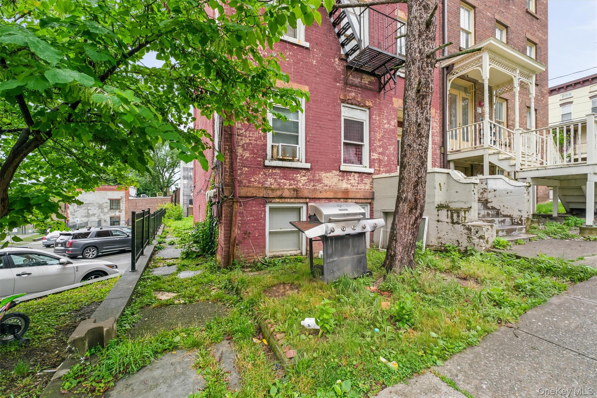 191 1st Street Property Photo 4