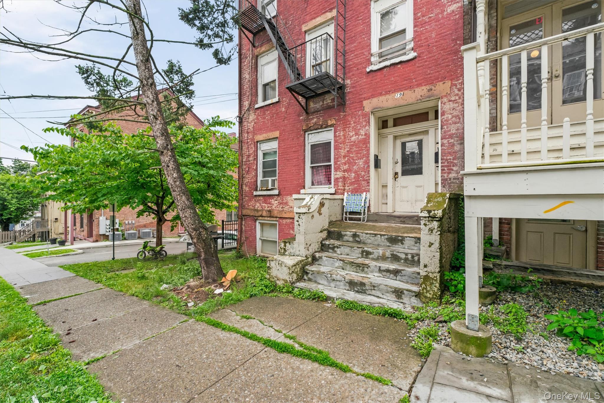 191 1st Street Property Photo 5
