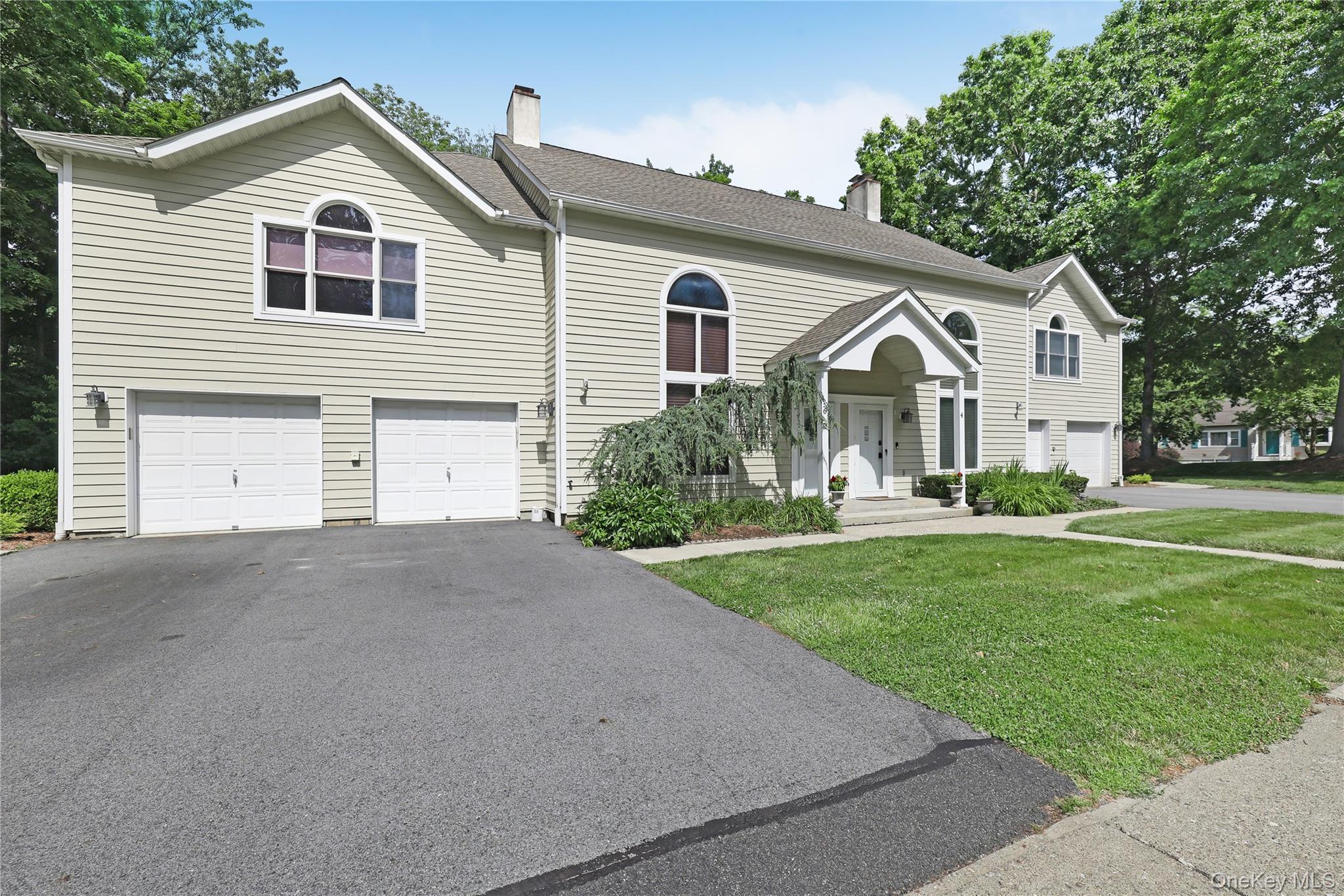6 Village Cove Property Photo 1