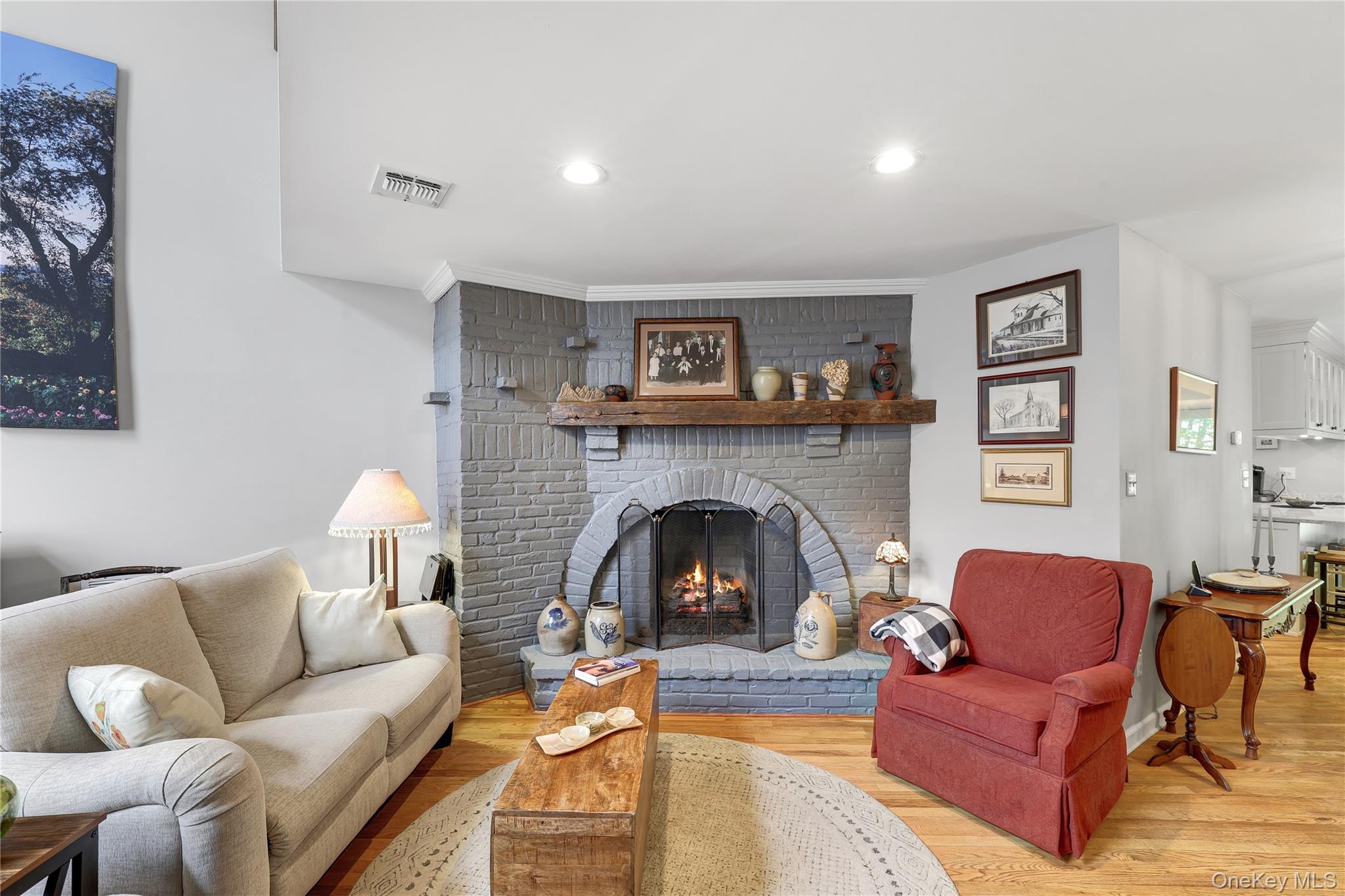 6 Village Cove Property Photo 3