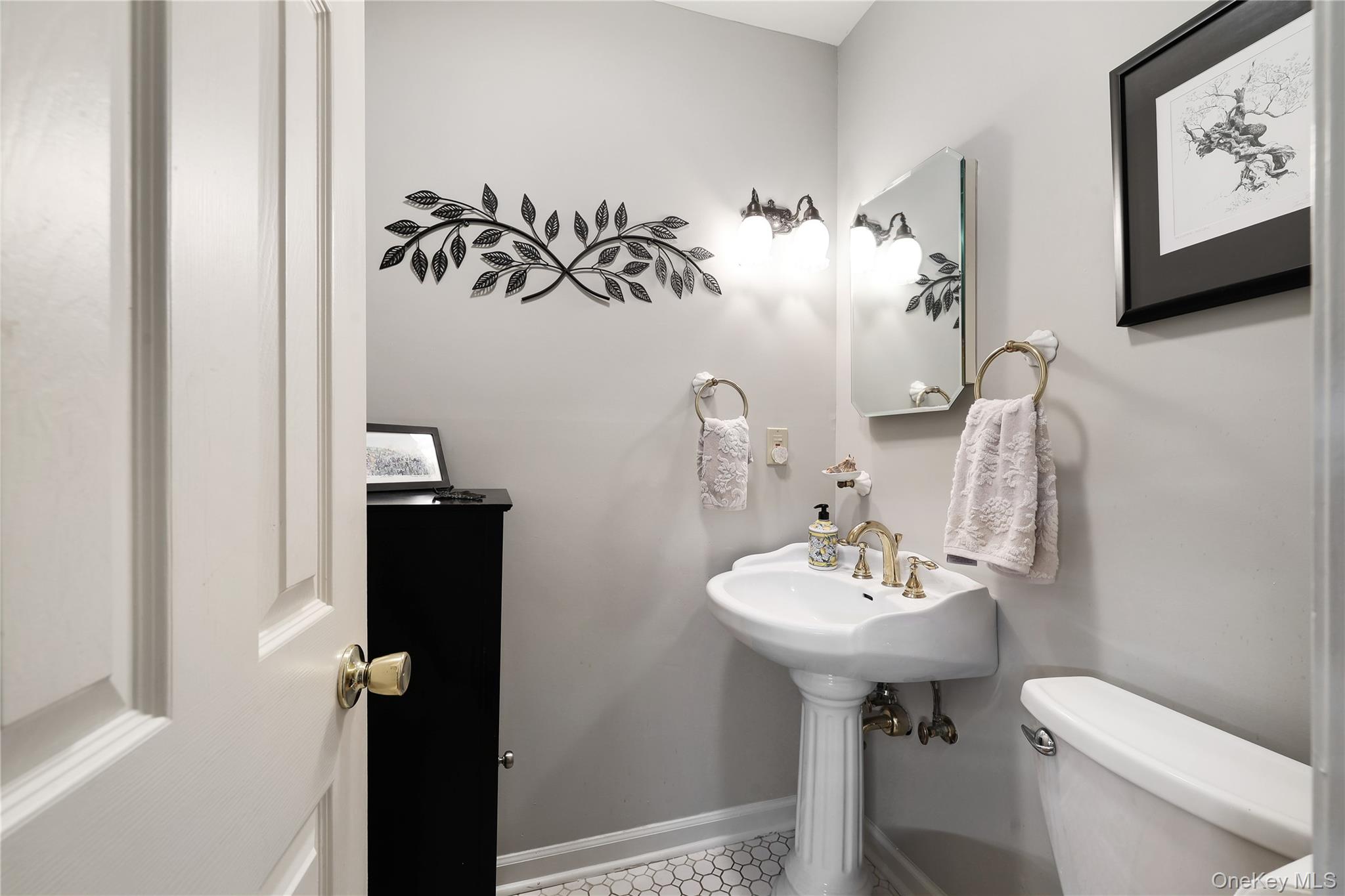 6 Village Cove Property Photo 13