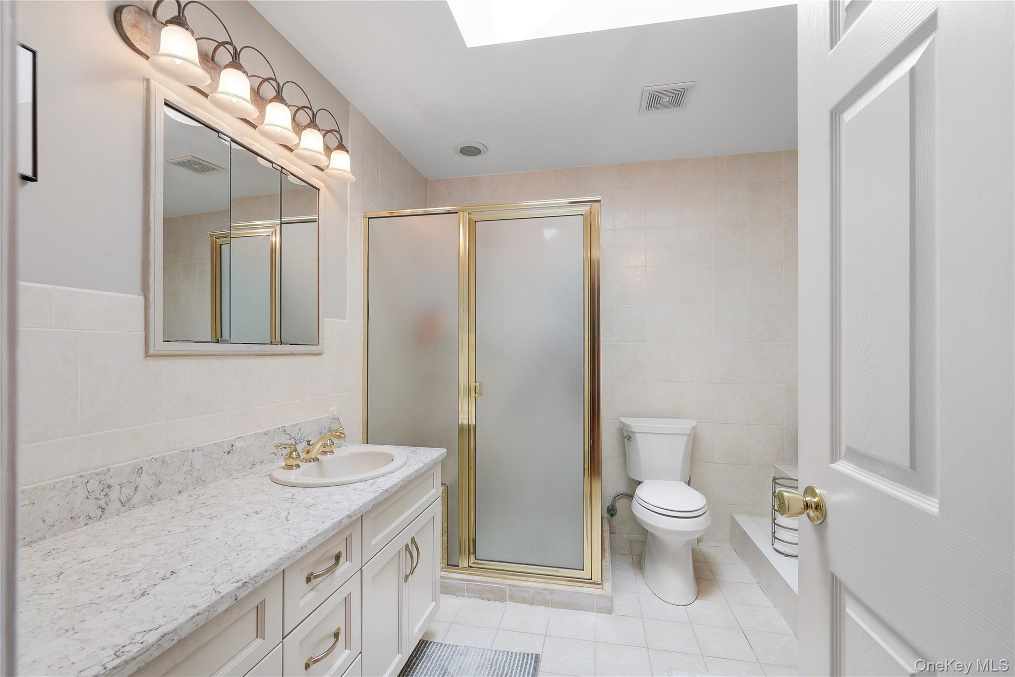 6 Village Cove Property Photo 18
