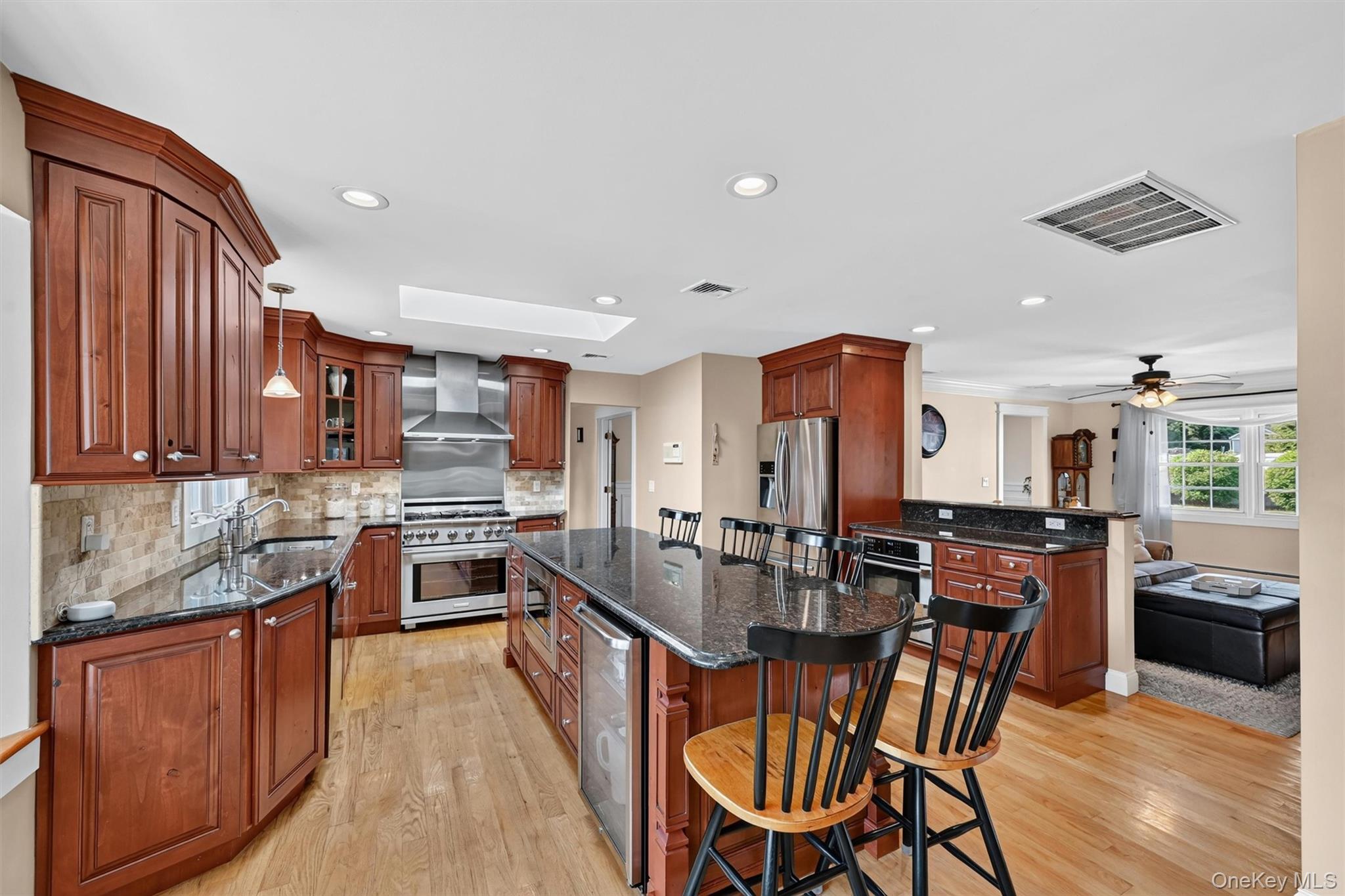 5 Hedges Road Property Photo 12