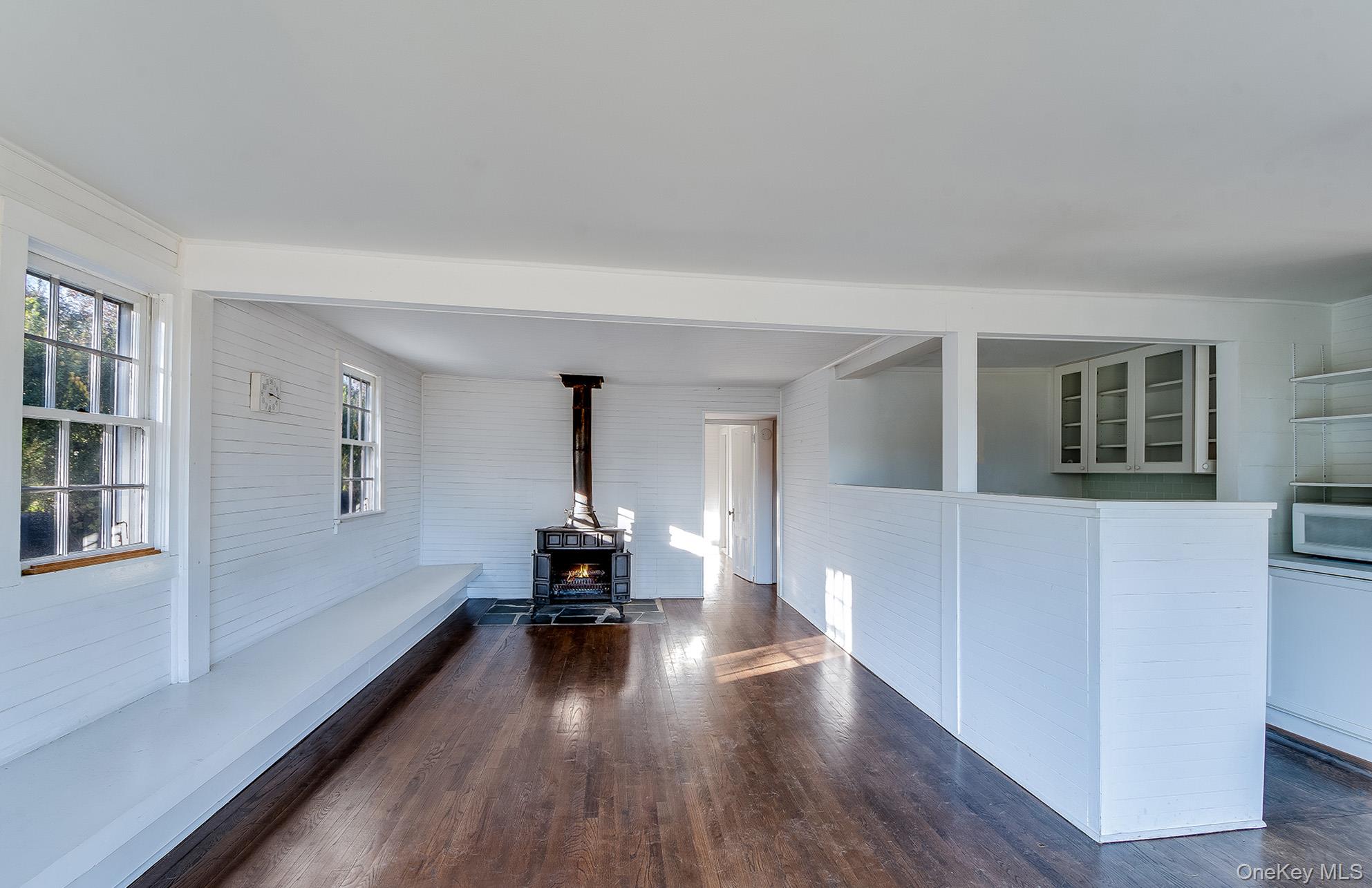 88 Pantigo Road Property Photo 14
