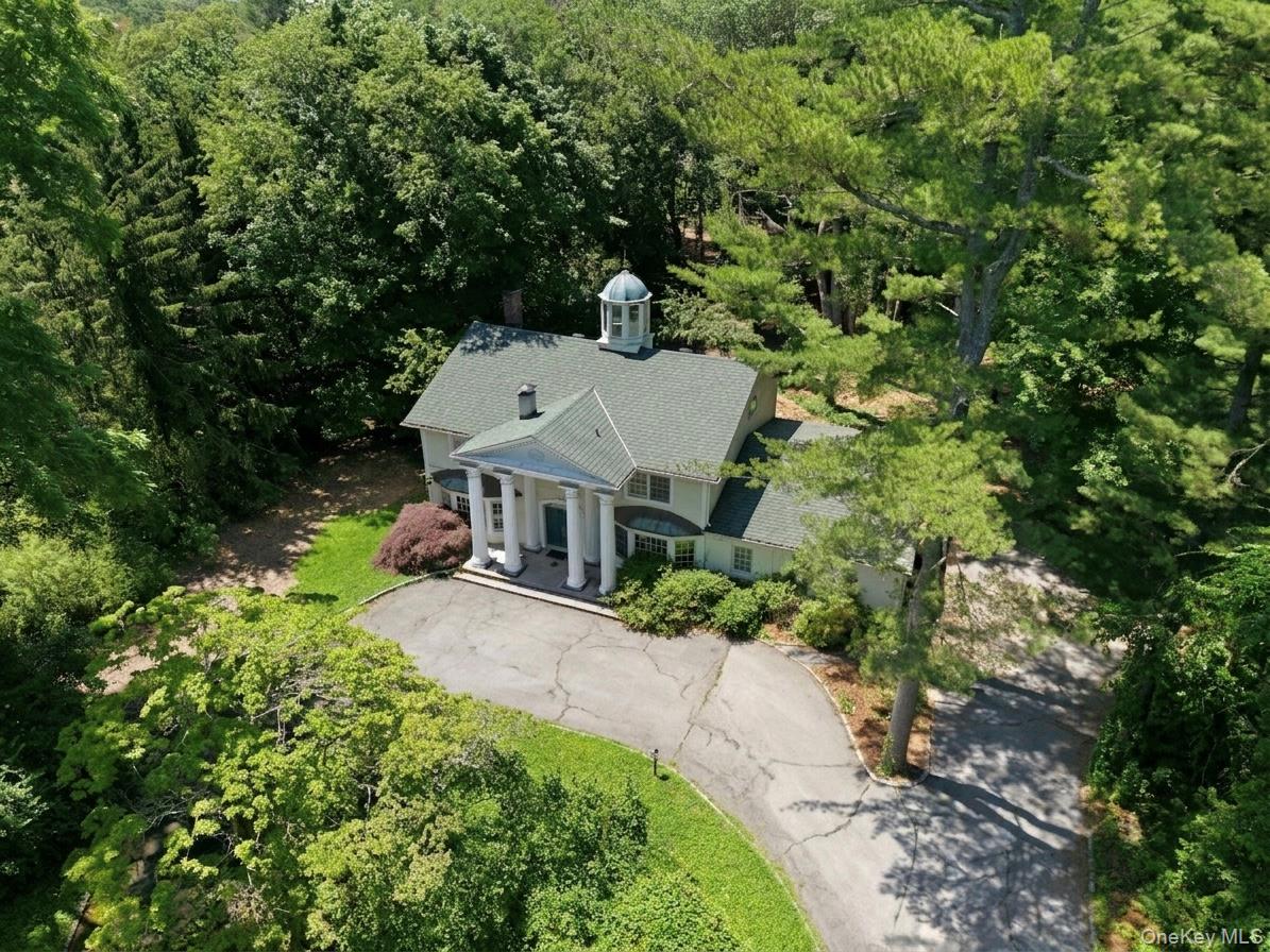 19 Pheasant Hill Lane Property Photo 2