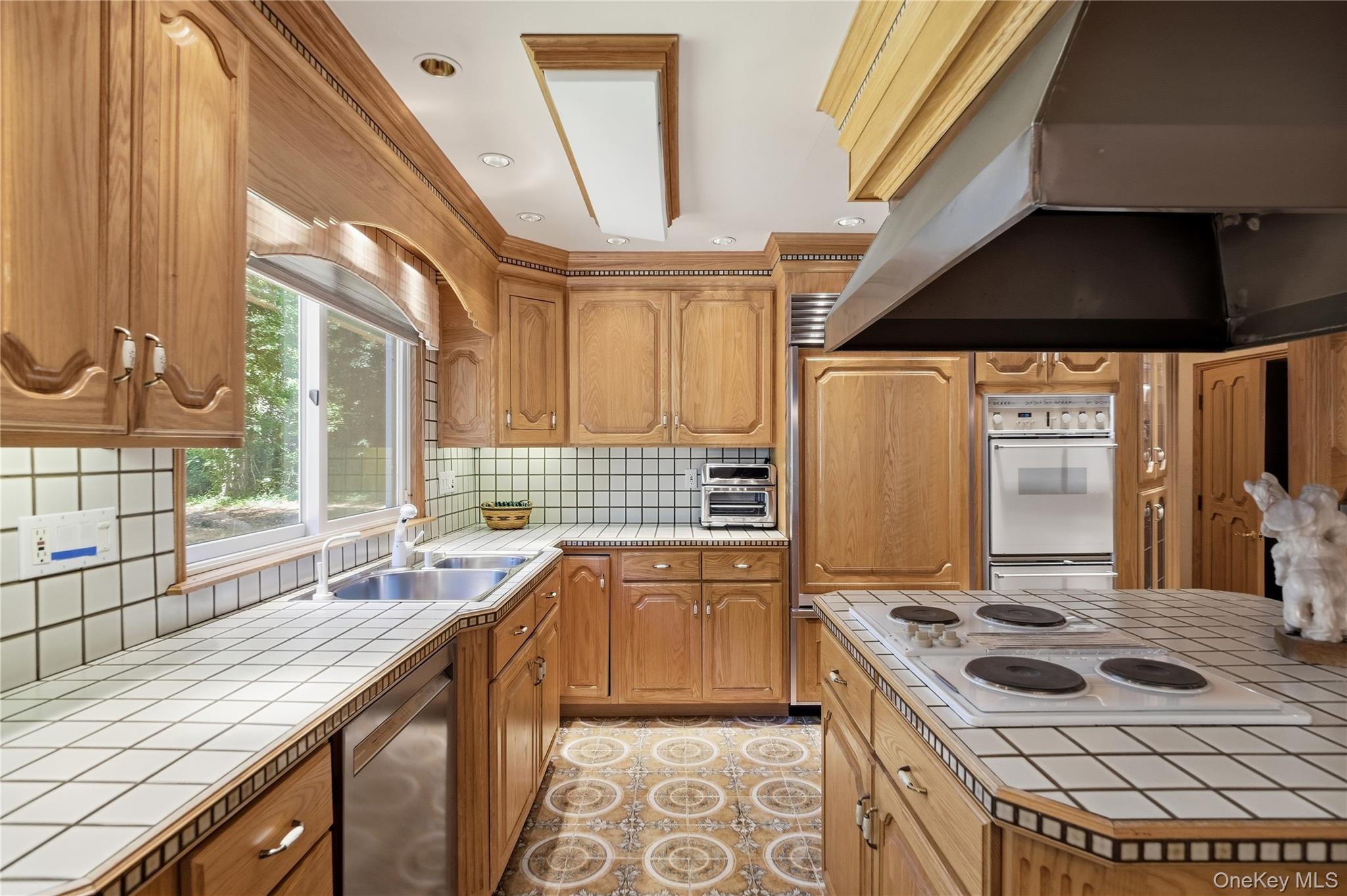 19 Pheasant Hill Lane Property Photo 9