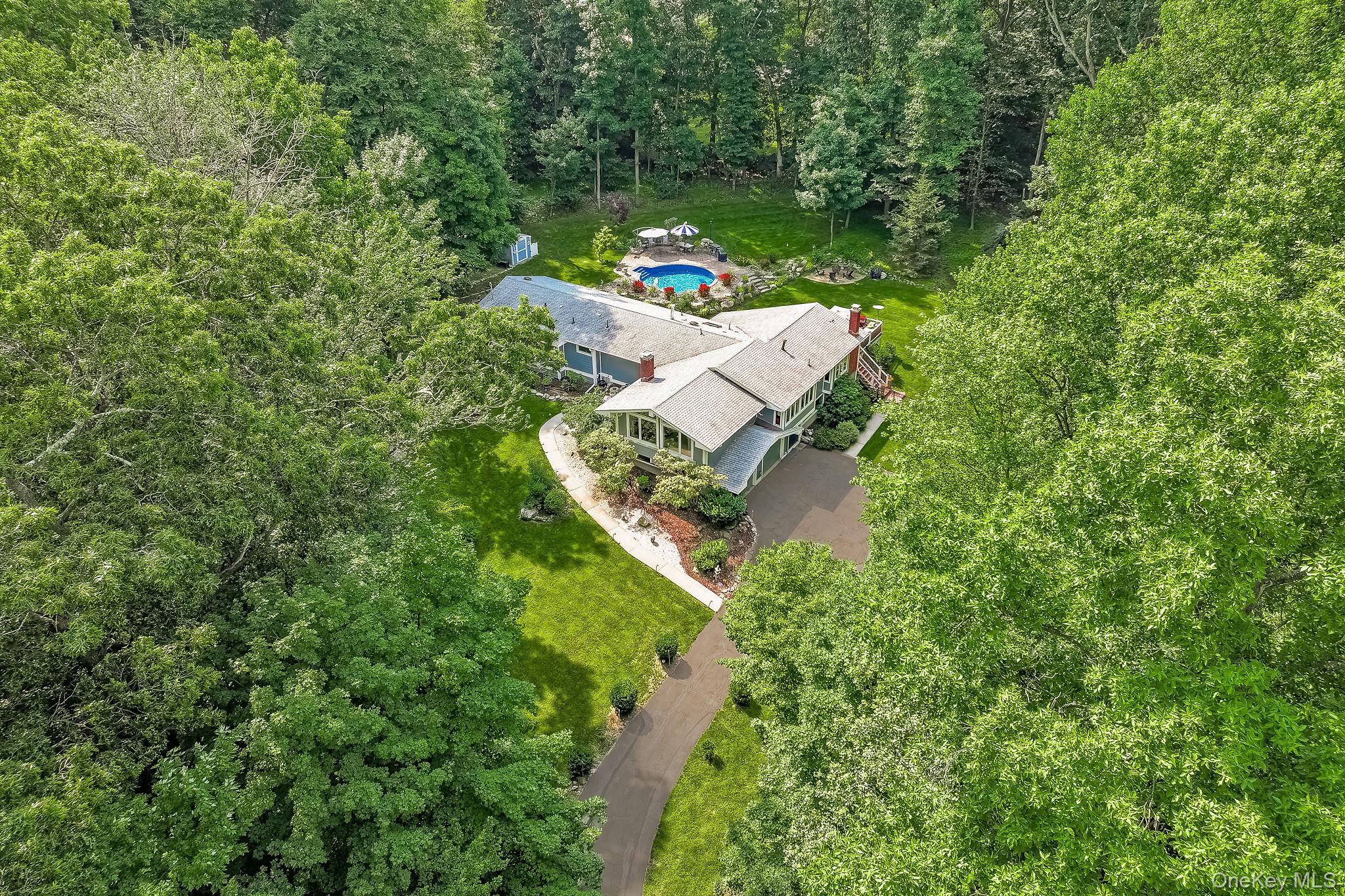 10 Longbow Road Property Photo 1