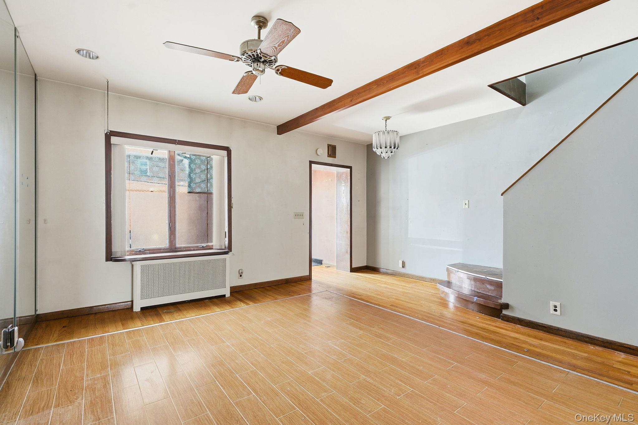 9115 95th Street Property Photo 6