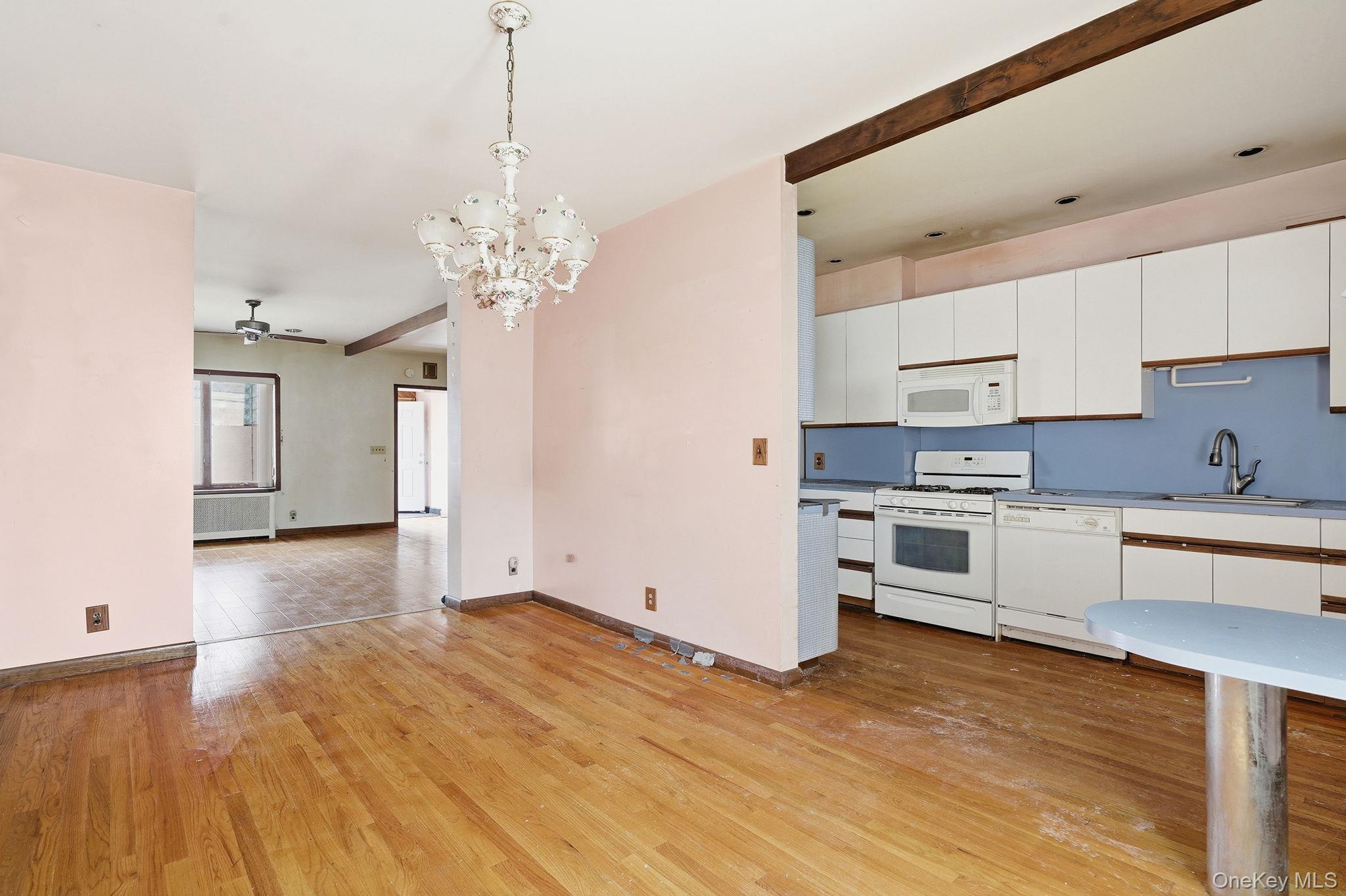 9115 95th Street Property Photo 12