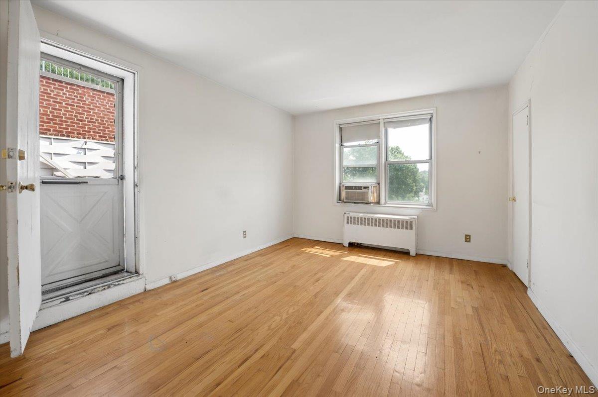 1111 Midland Avenue 6h Property Photo 5