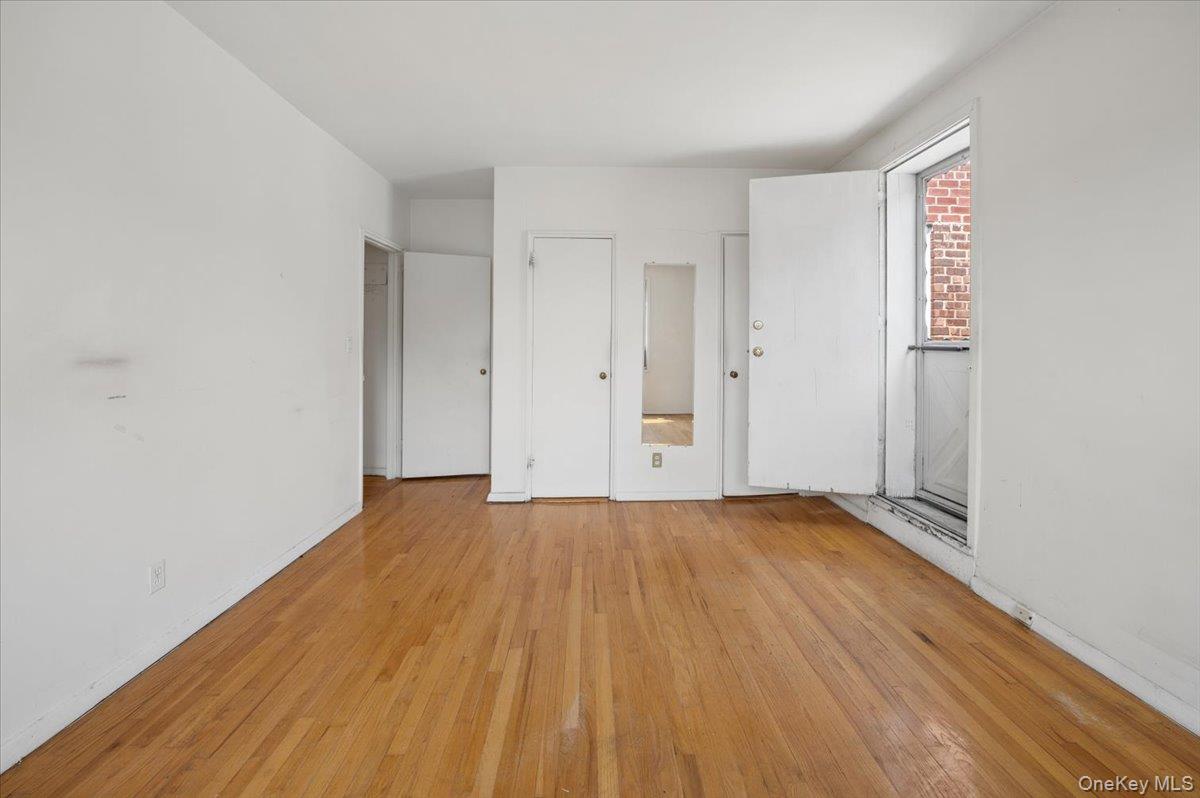 1111 Midland Avenue 6h Property Photo 6