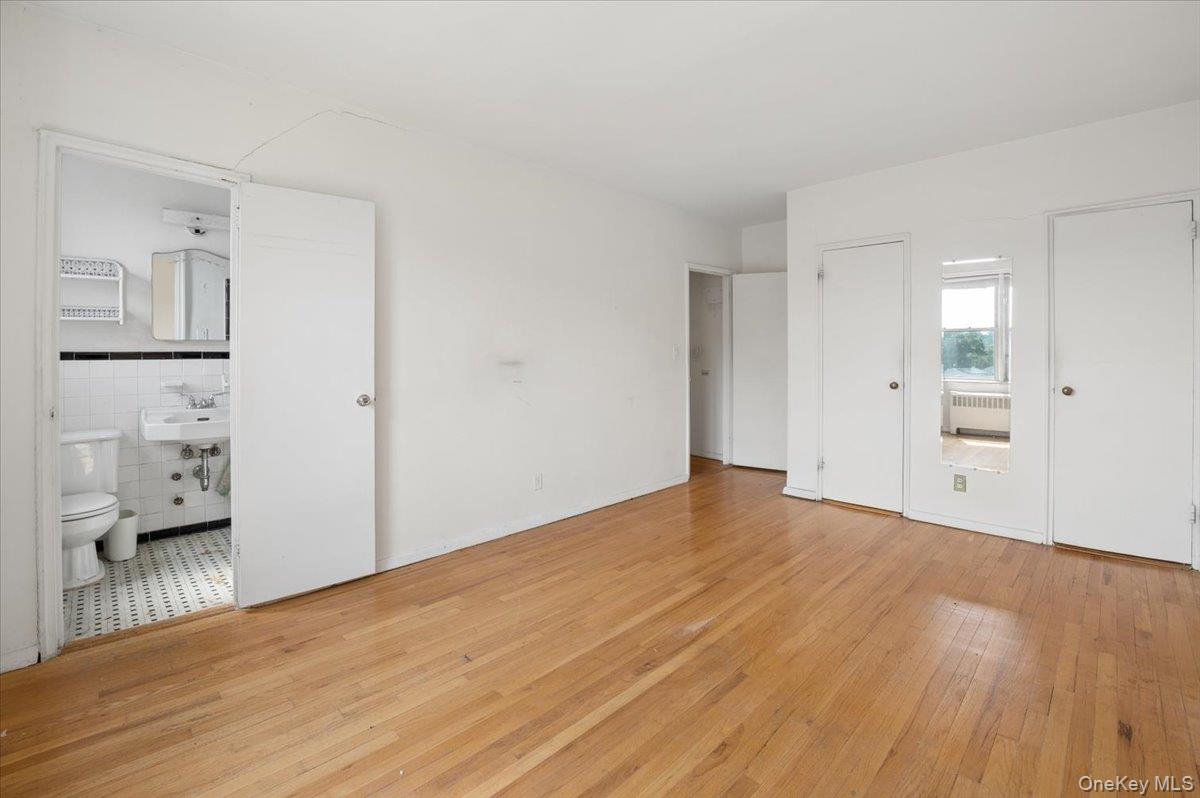 1111 Midland Avenue 6h Property Photo 9
