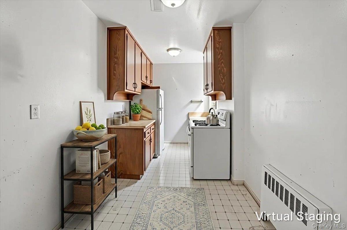 1111 Midland Avenue 6h Property Photo 14