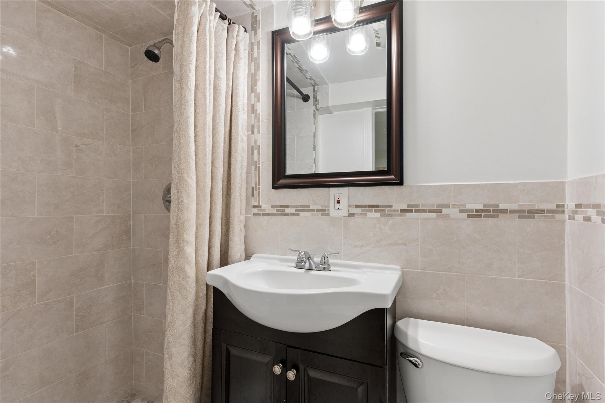 20 Beverly Parkway Property Photo 14