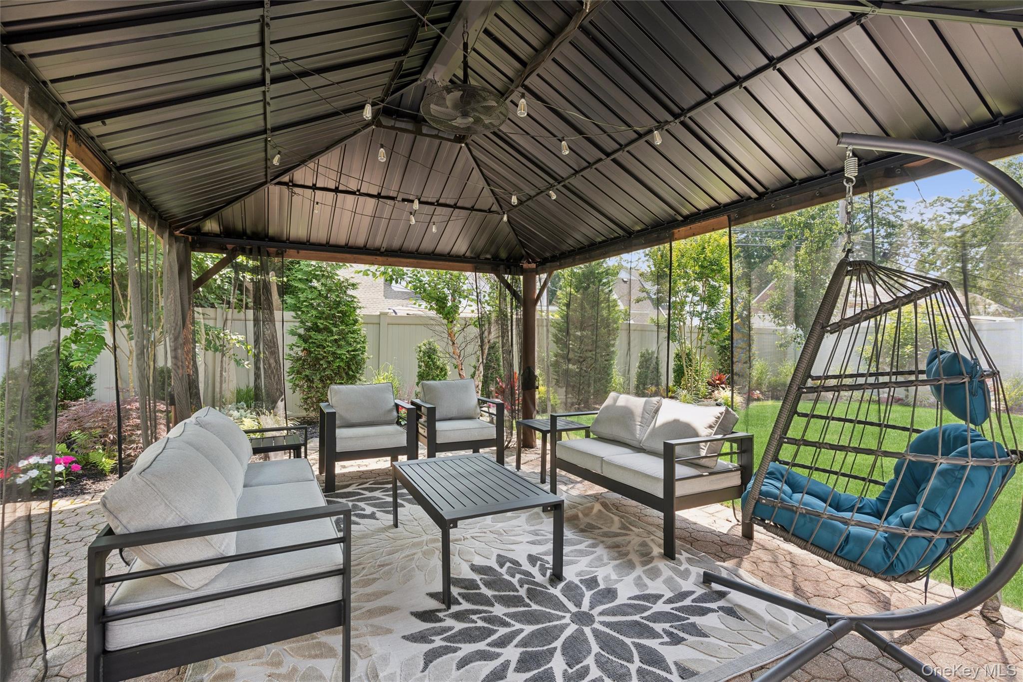 20 Beverly Parkway Property Photo 23