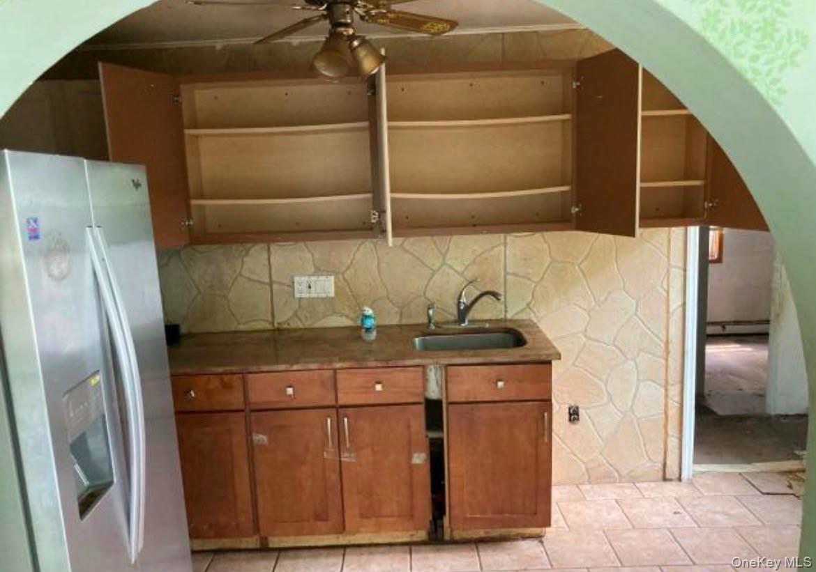 40 East Avenue Property Photo 6