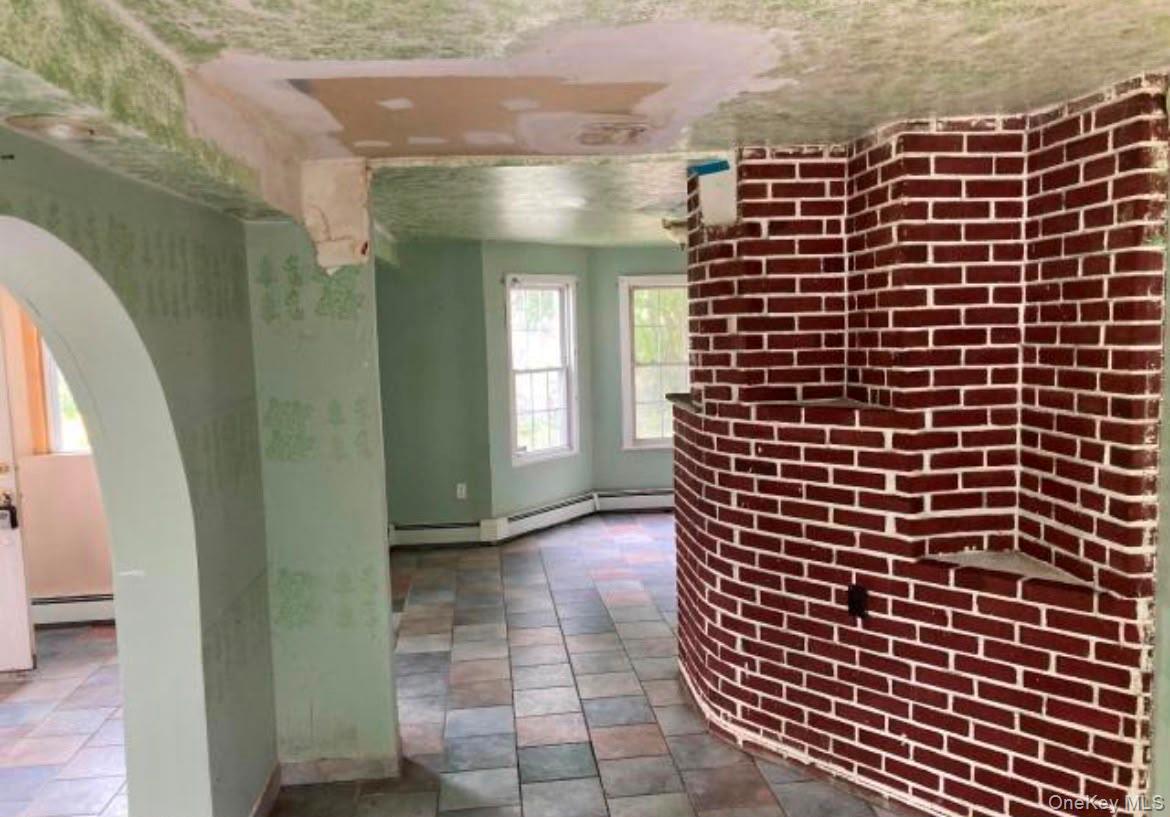 40 East Avenue Property Photo 7