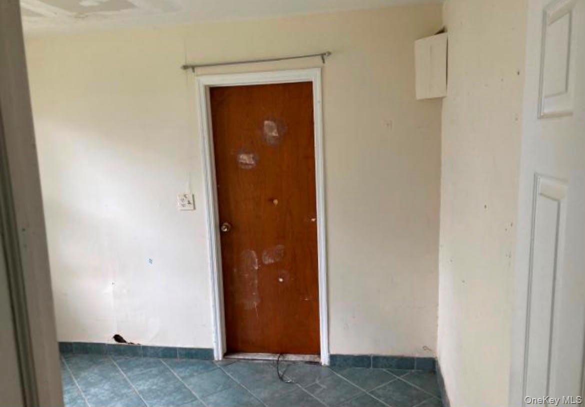 40 East Avenue Property Photo 16
