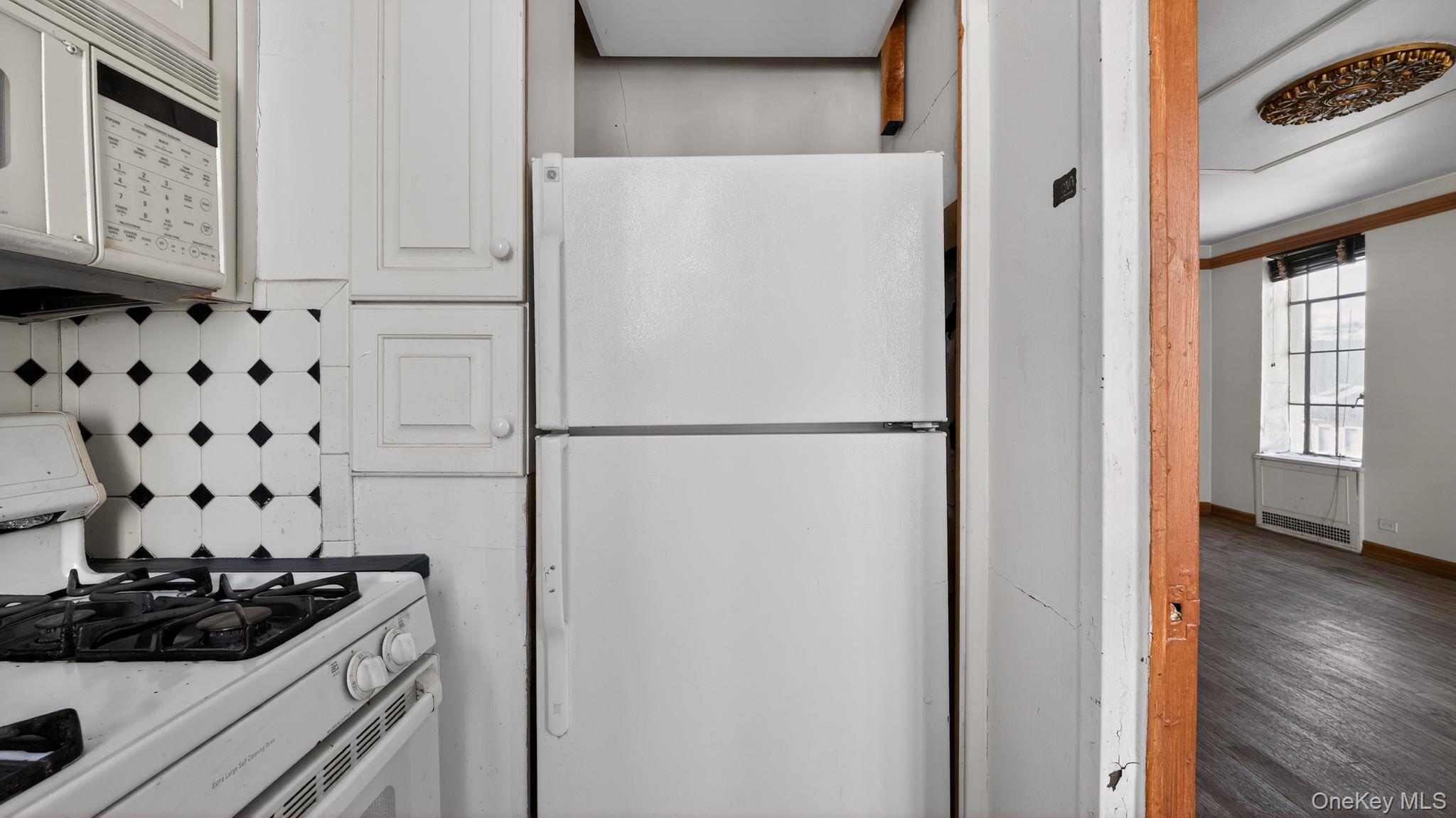 353 W 56th Street 9b Property Photo 13