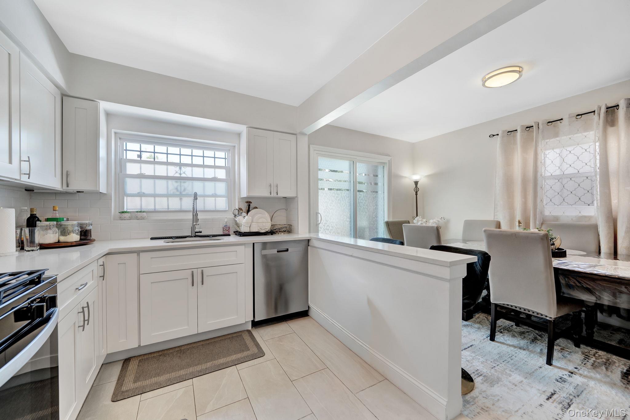 2067 Chatterton Avenue Property Photo 10