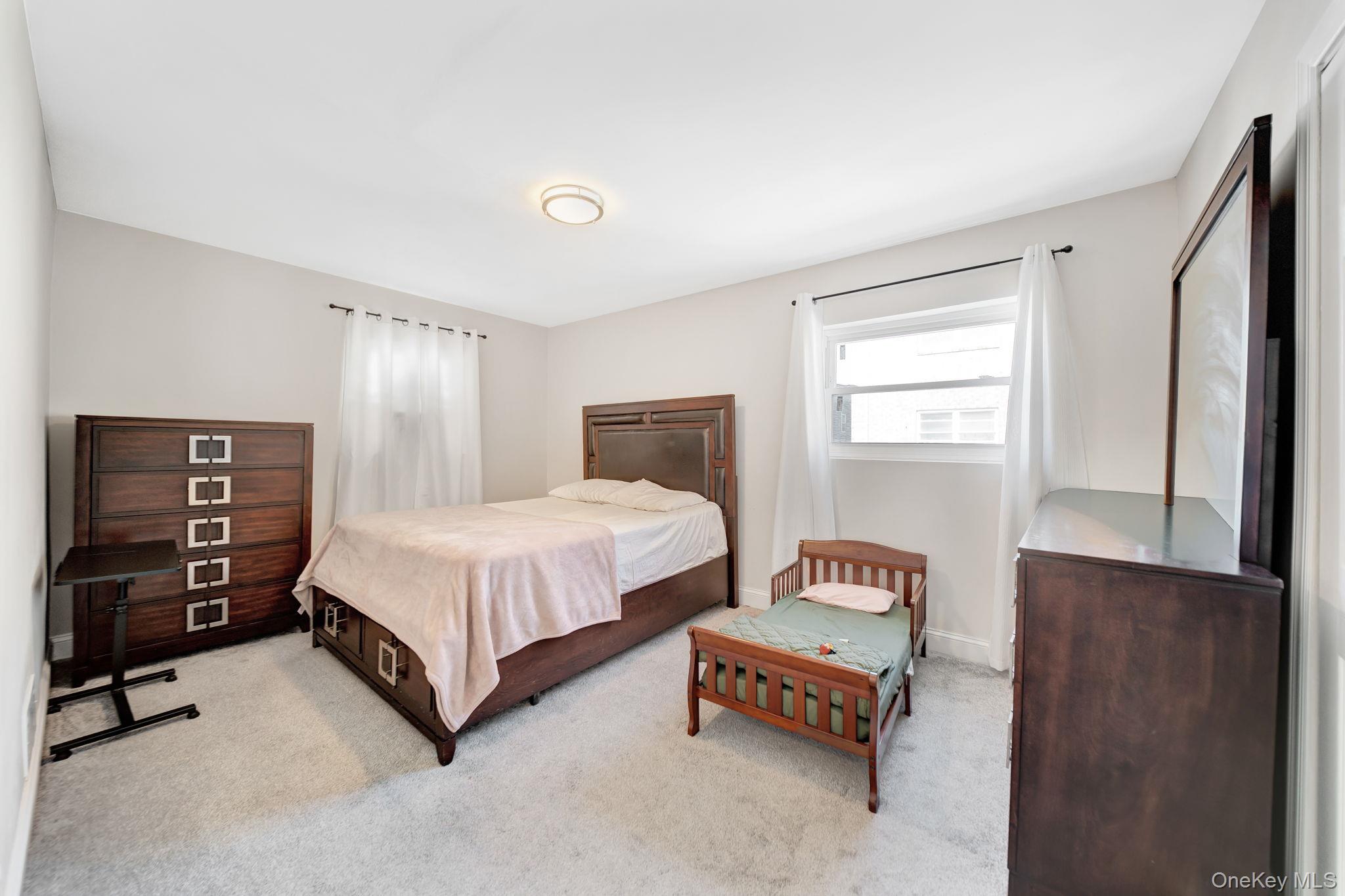 2067 Chatterton Avenue Property Photo 16