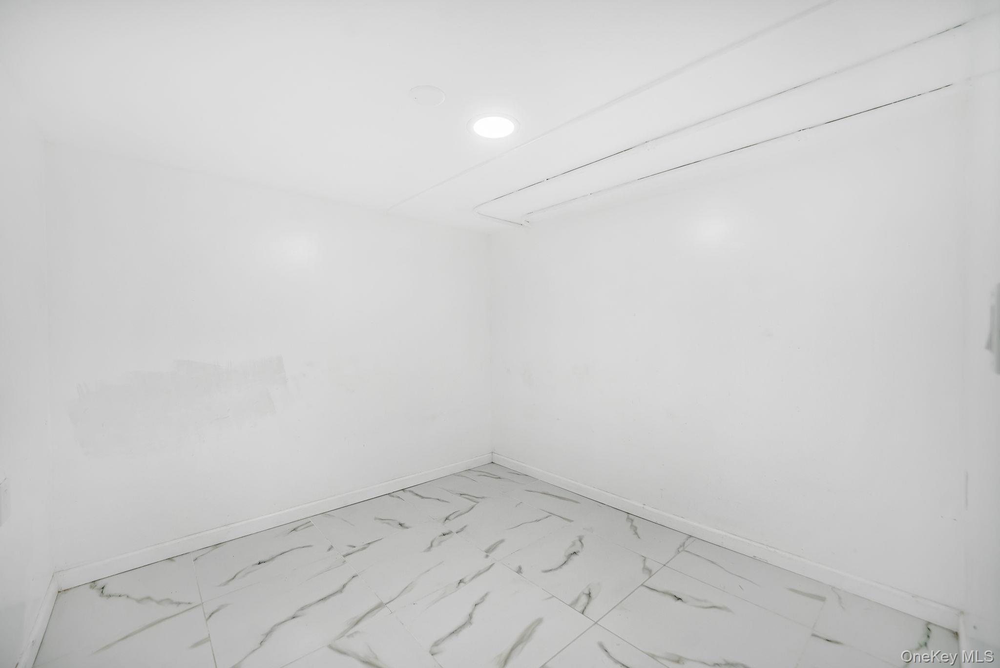 2067 Chatterton Avenue Property Photo 25